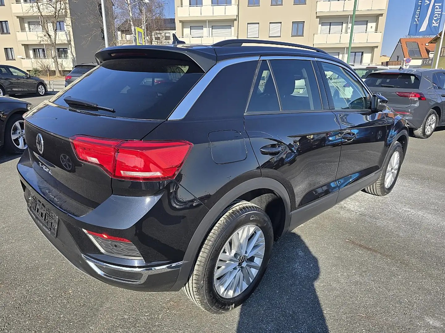 Volkswagen T-Roc 2,0 TDI SCR Design DSG Schwarz - 2
