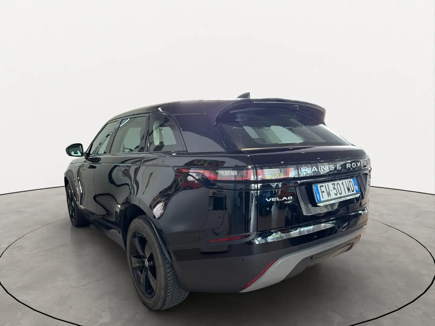 Land Rover Range Rover Velar Range Rover Velar 2017 2.0d i4 180cv auto my20 Nero - 2
