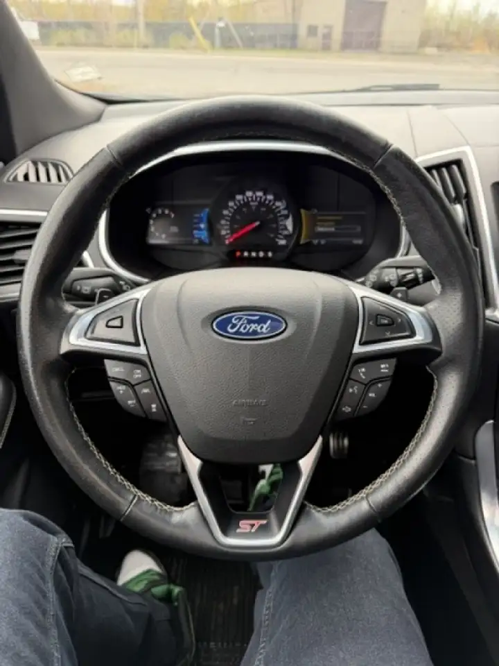 Ford Edge снимка Ford Edge