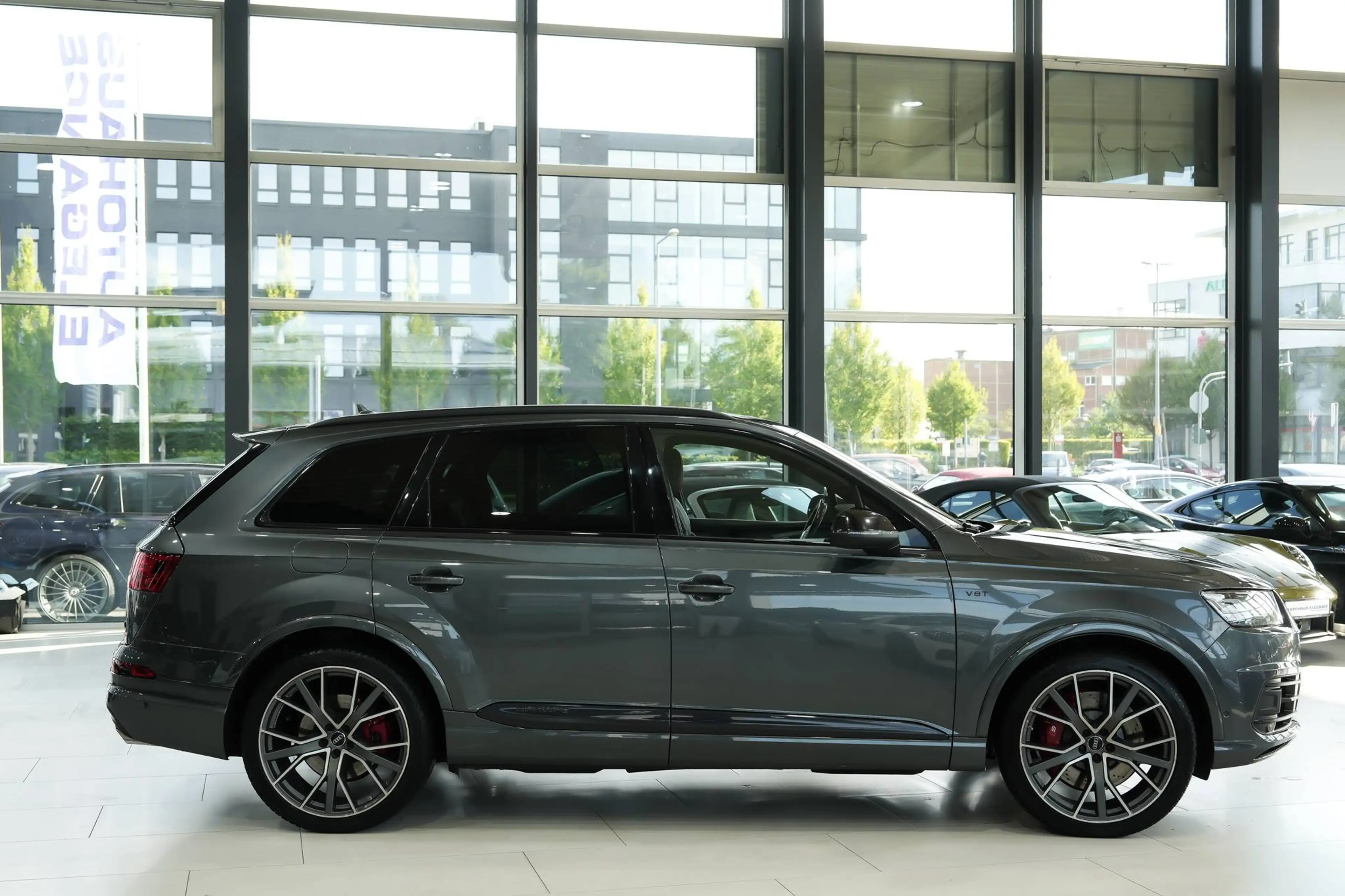 Audi SQ7 4.0 TDI quattro*SPORTSITZE+*BOSE*PANO*MATRIX — photo 4