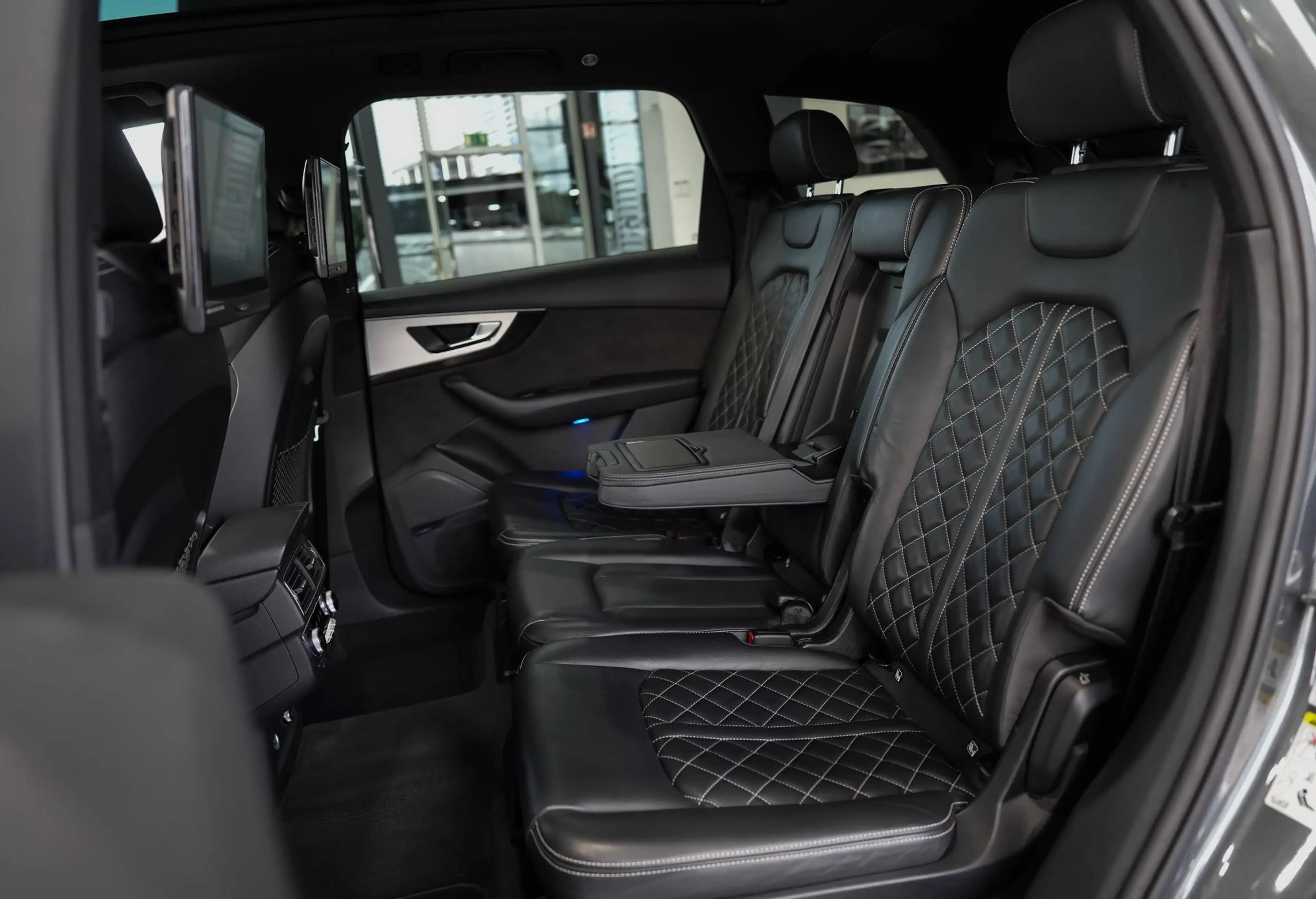 Audi SQ7 4.0 TDI quattro*SPORTSITZE+*BOSE*PANO*MATRIX — photo 12