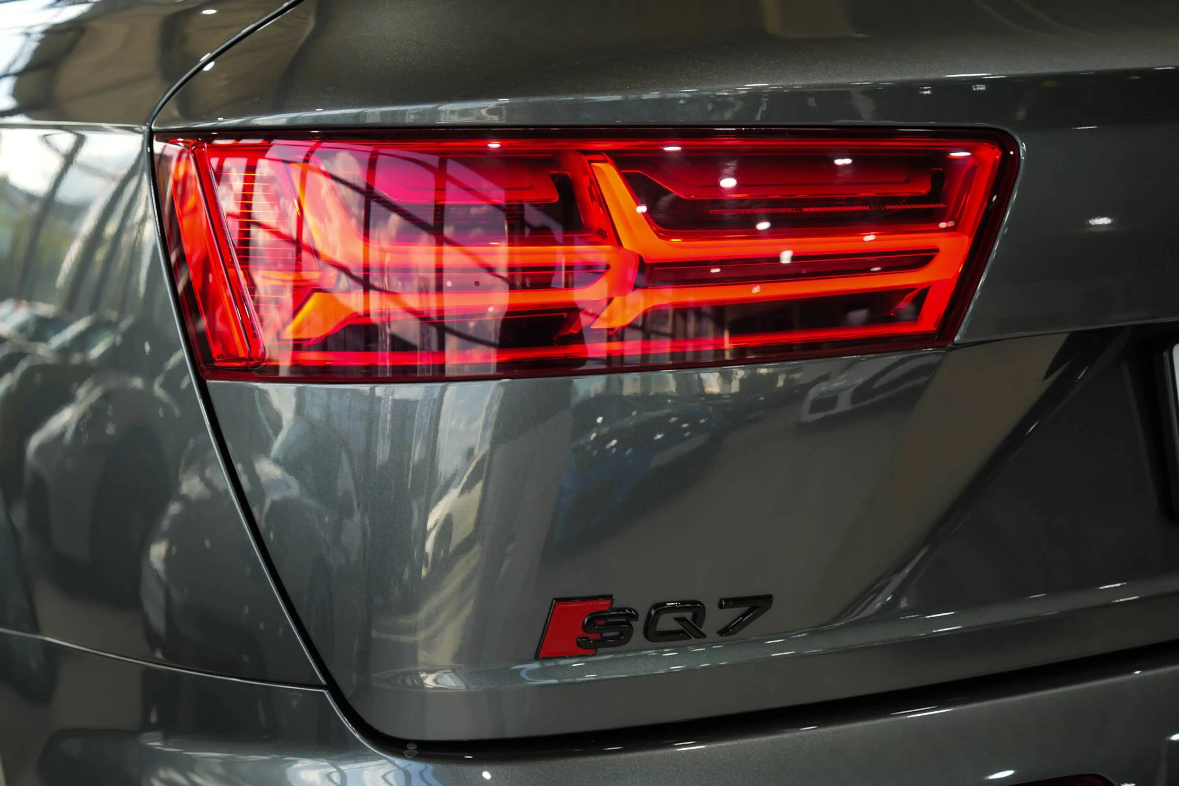 Audi SQ7 4.0 TDI quattro*SPORTSITZE+*BOSE*PANO*MATRIX — photo 10