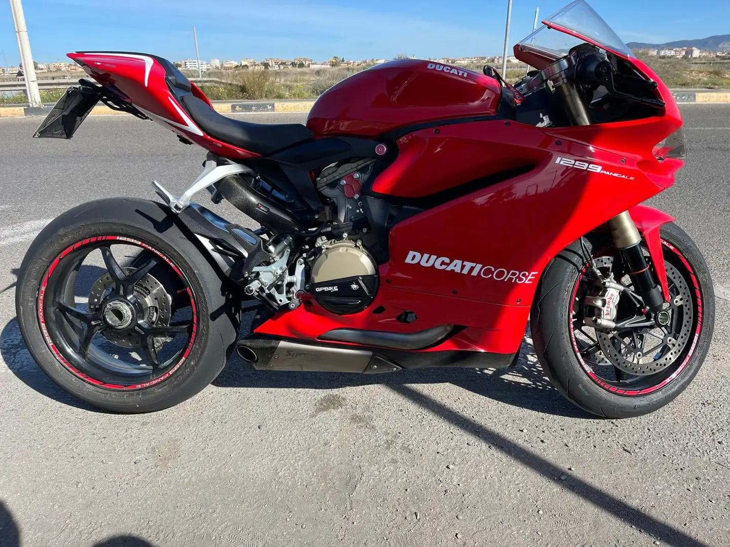 Ducati 1299 Panigale Rouge - 1