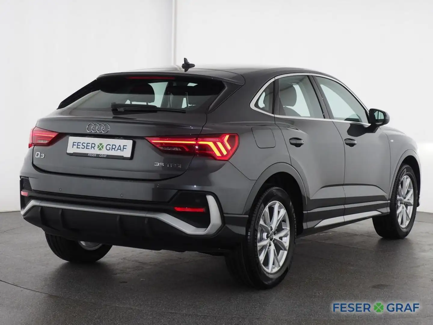 Audi Q3 Sportback S line 35 TFSI S tronic Alu-18` Grau - 2