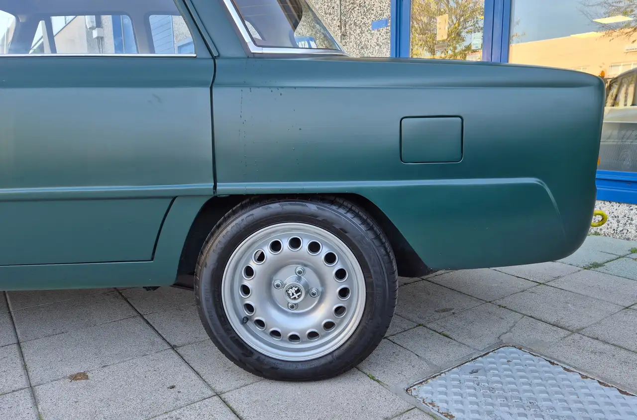 Alfa Romeo Giulia 1.3 Super, foto 5