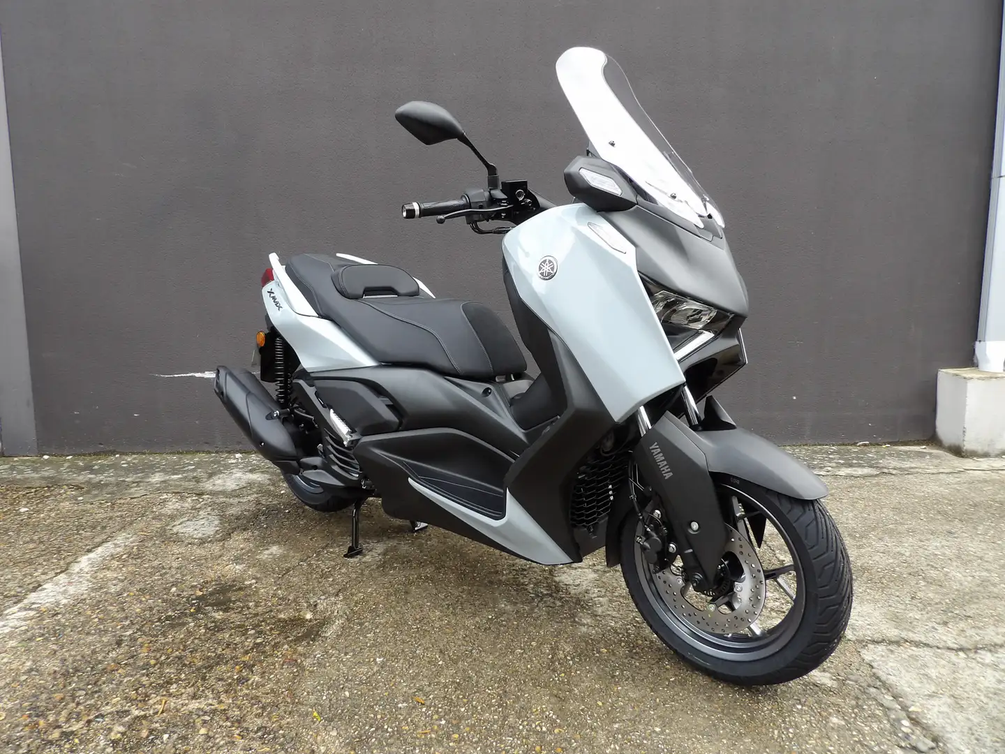 Yamaha X-Max 125 Gris - 2