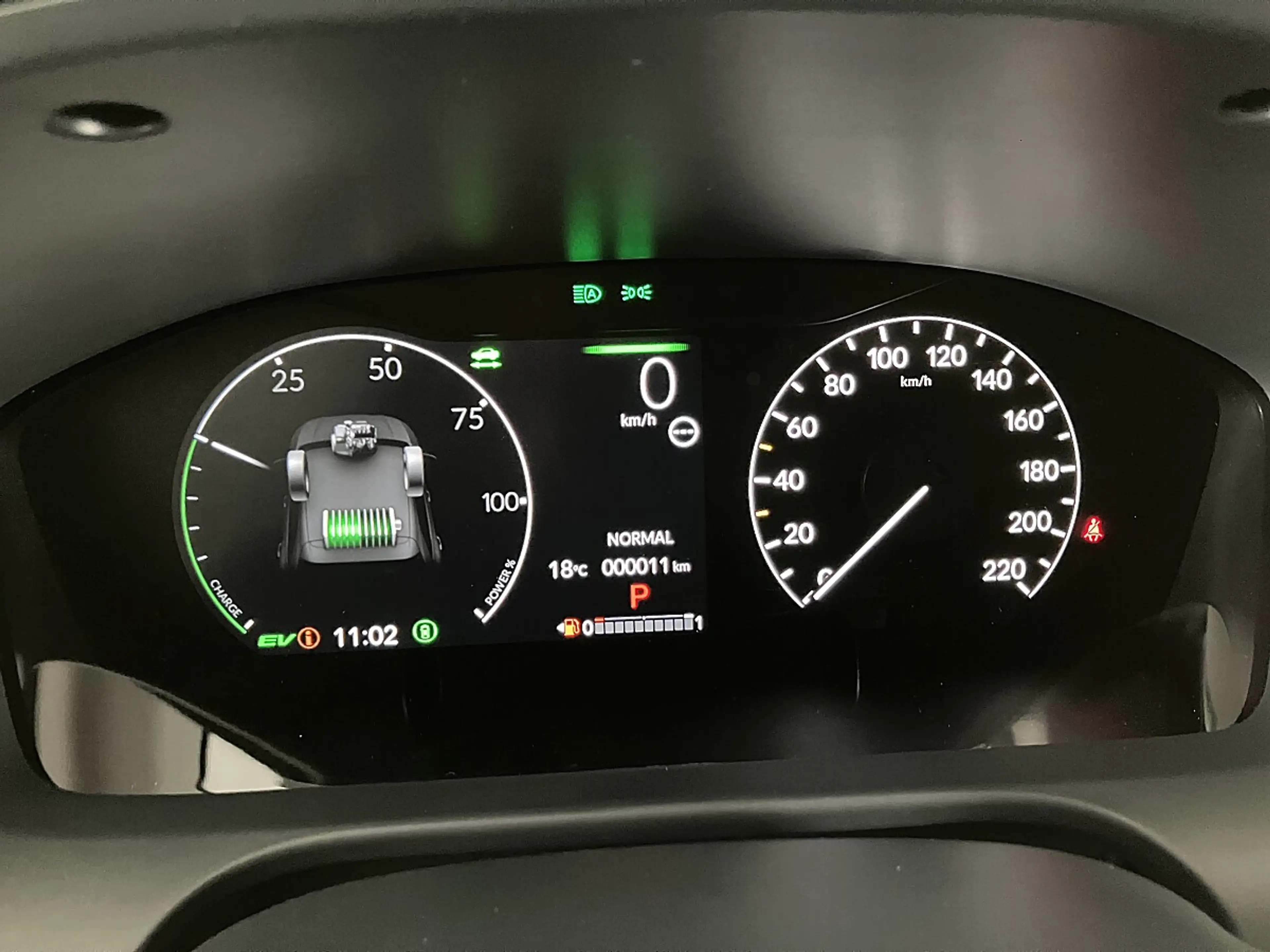 Honda ZR-V 2,0 i-MMD Hybrid Sport Aut. — photo 13