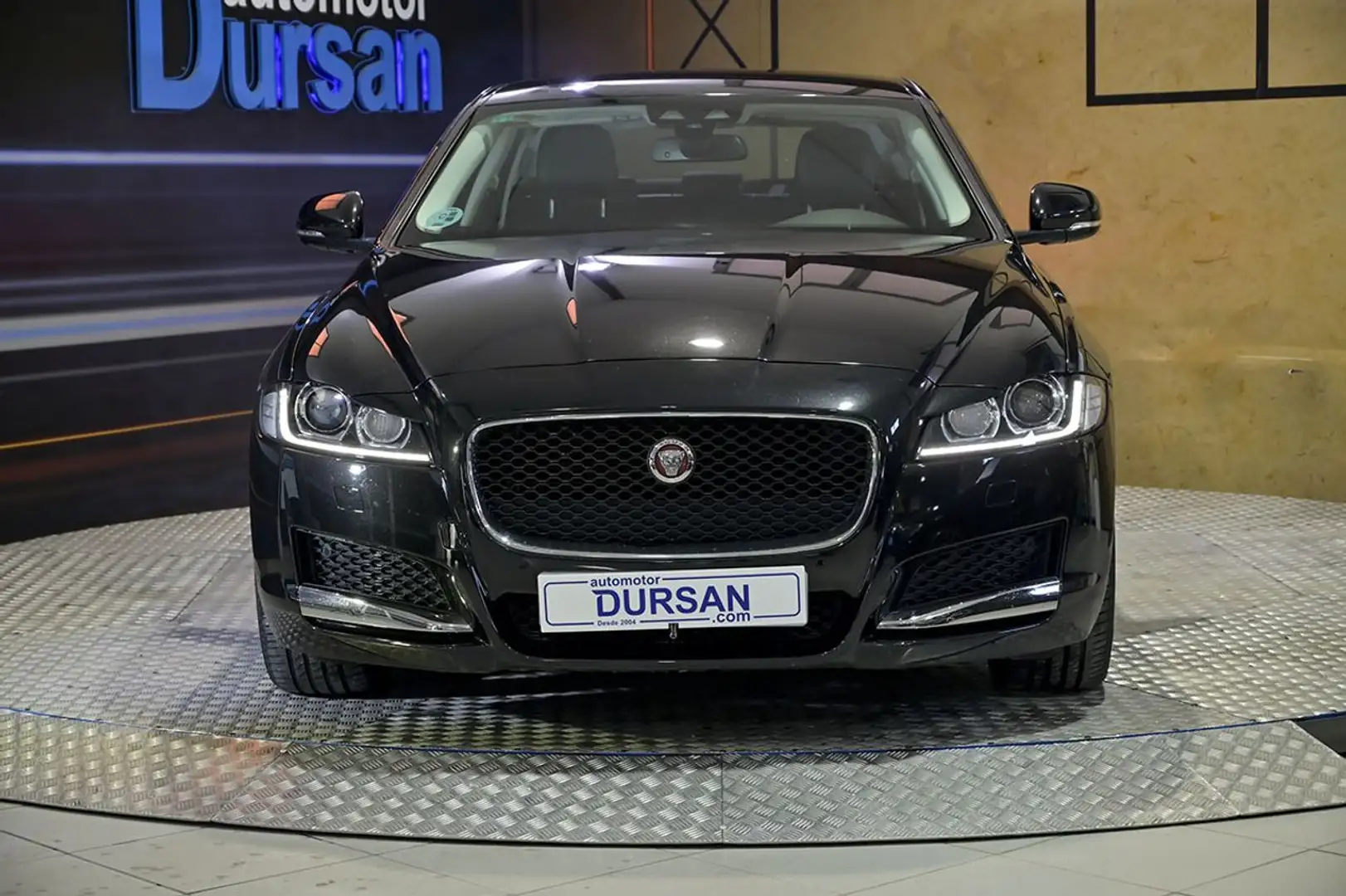 Jaguar XF 2.0i4D Portfolio Aut. 180 Negro - 2