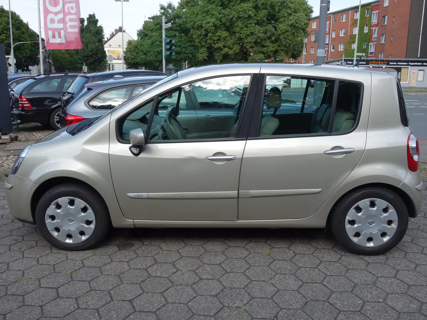 Renault Modus 1.6 16V Initiale Automatik 1Hand TÜV 5.2027 Bej - 1
