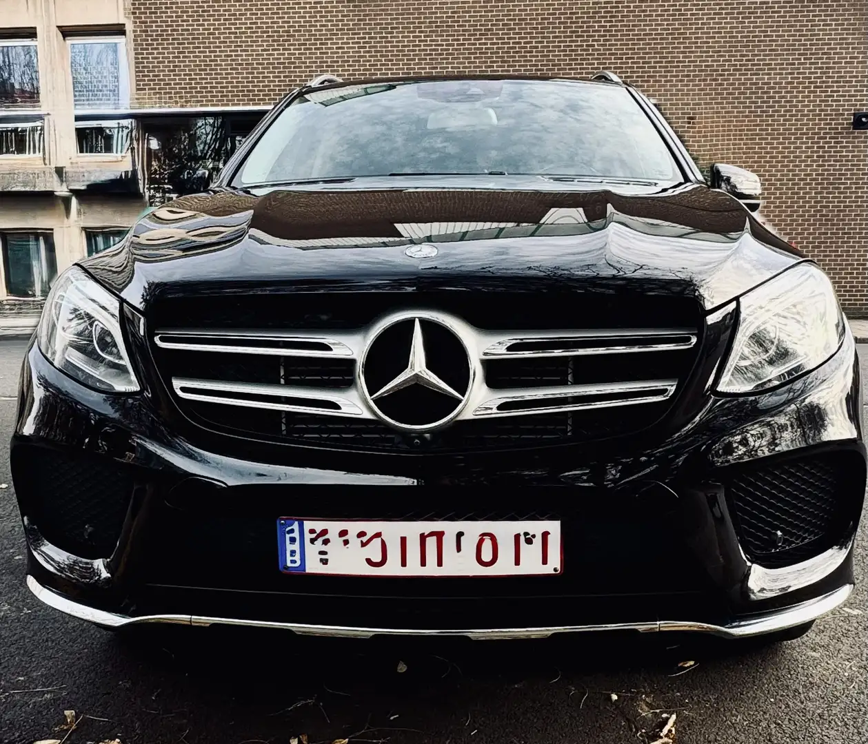 Mercedes-Benz GLE 250 4MATIC AMG Line full - 2