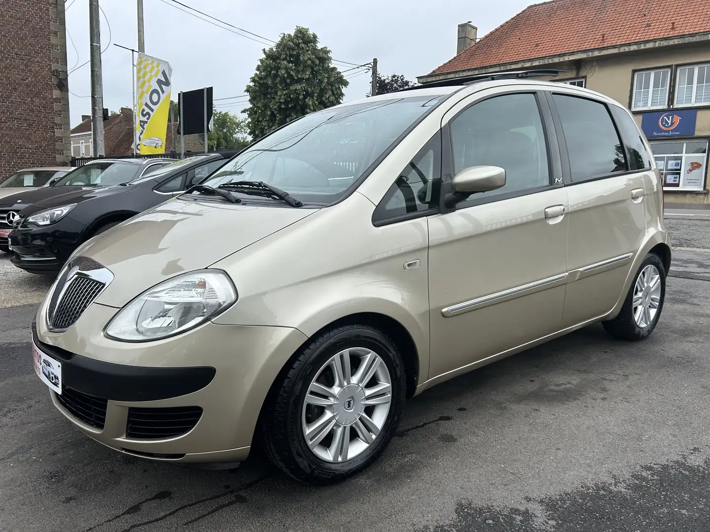 Lancia MUSA 1.3 Multijet 16v Platino 1ER Proprio avec carnet Beige - 1