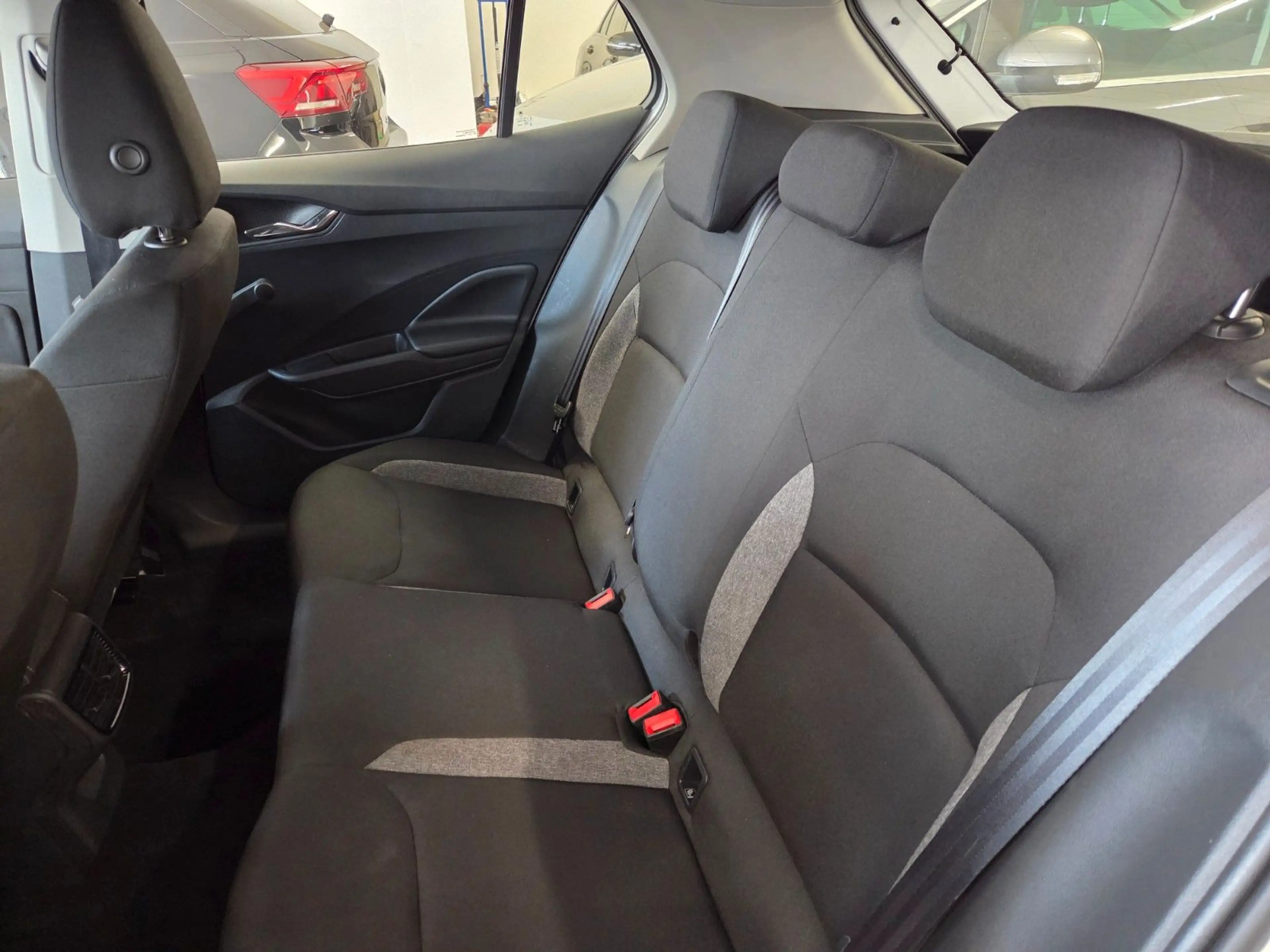 Skoda Fabia Essence — photo 10
