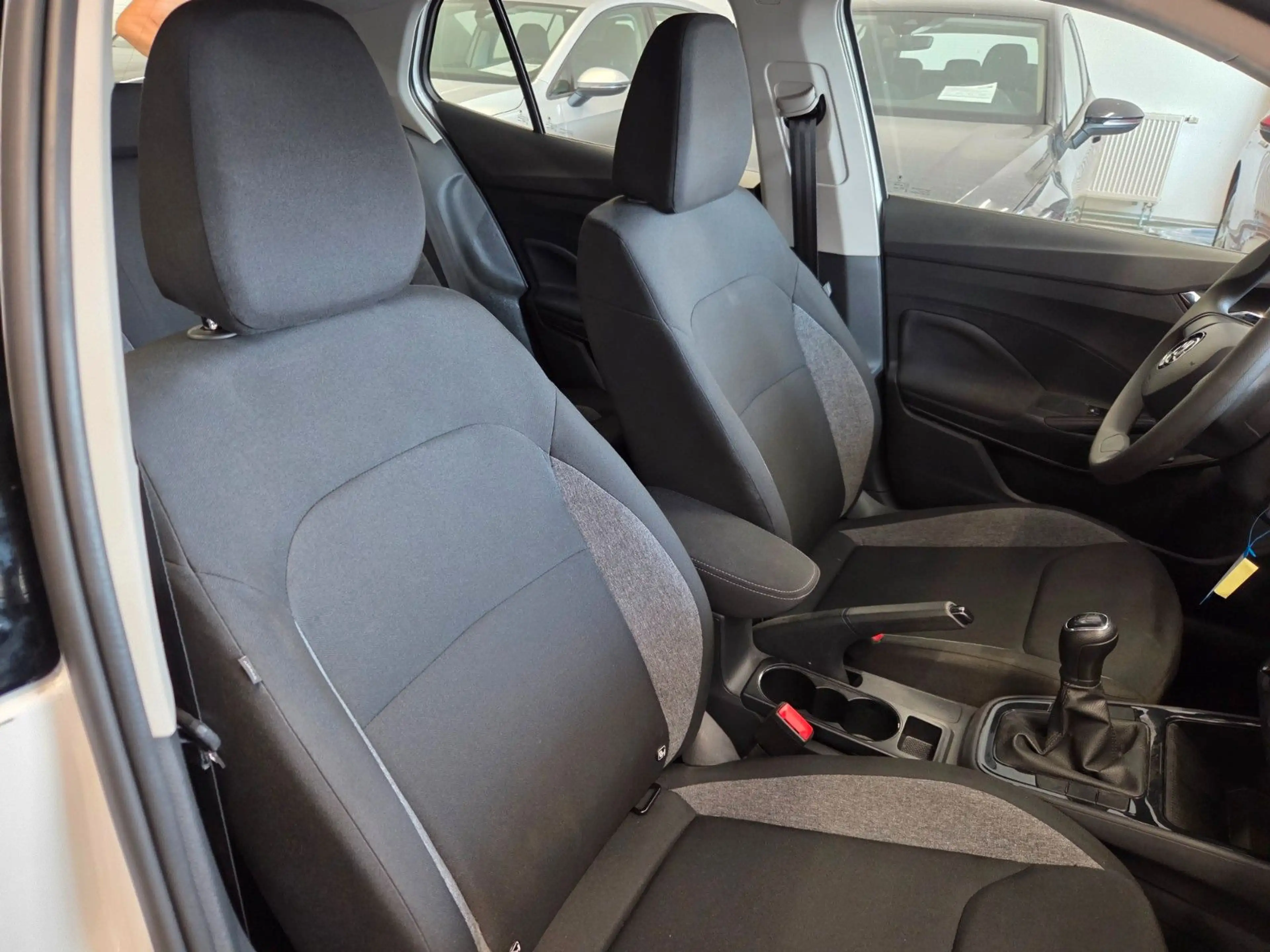 Skoda Fabia Essence — photo 12