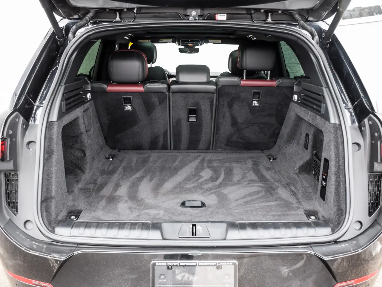 Land Rover Range Rover Sport снимка Land Rover Range Rover Sport