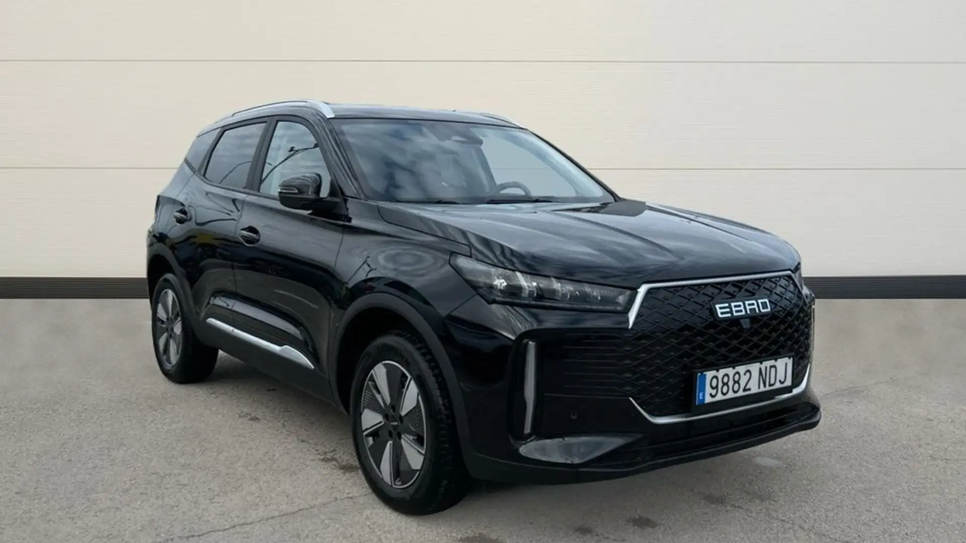 Ebro Sonstige s400 1.5 DHE E-CVT Excellence FWD Schwarz - 1