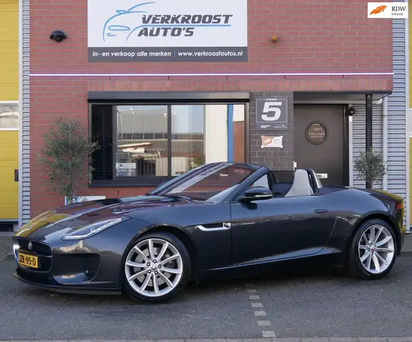 Jaguar F-Type 2.0T R-Dynamic. stoelverwarming. sportuitlaat. cam