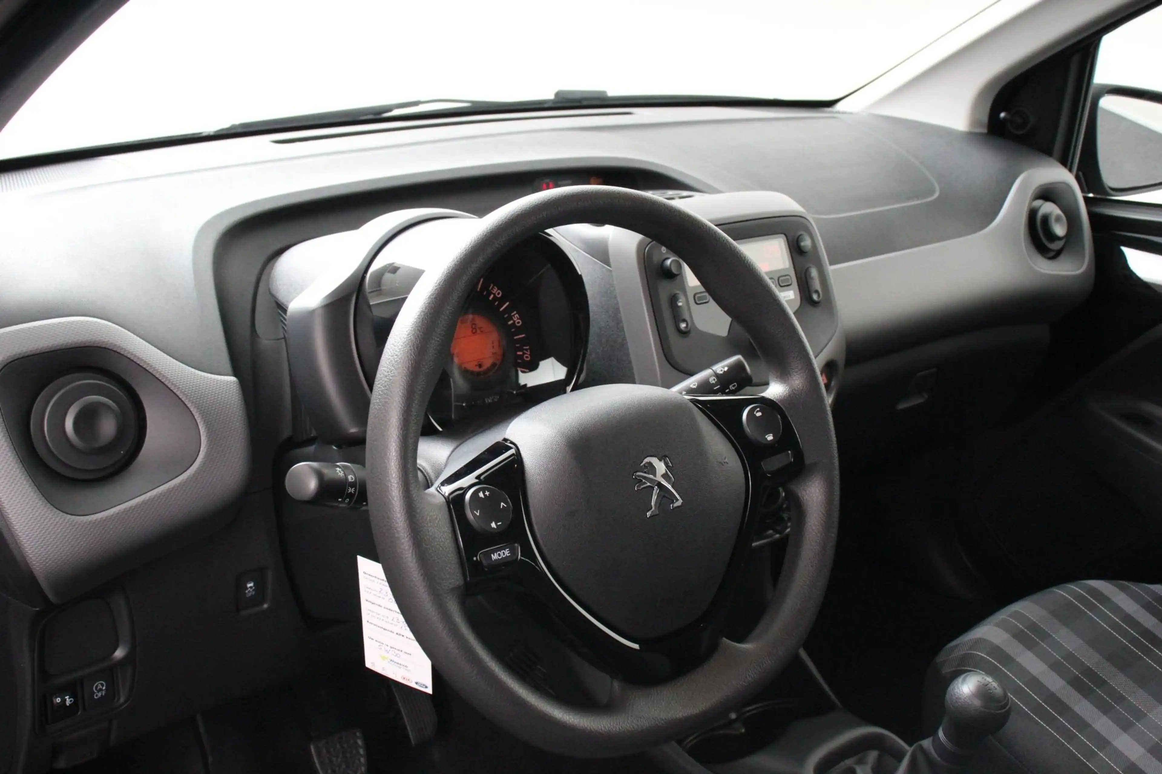 Peugeot 108 1.0 e-VTi Active Airco Bluetooth Led 5 Deurs — photo 2