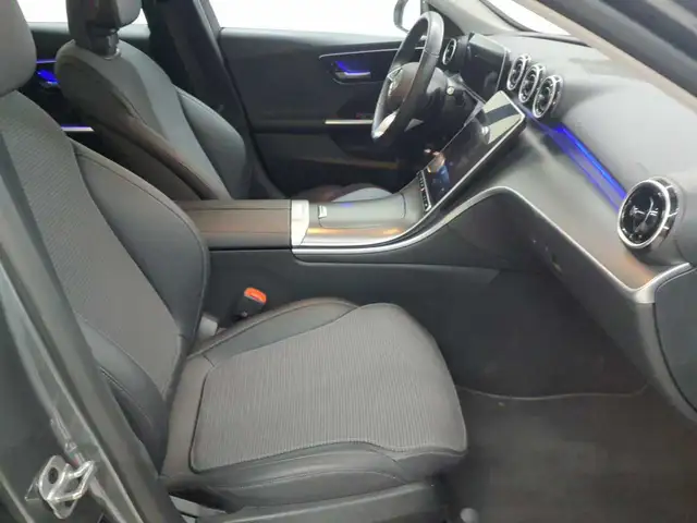 Mercedes-Benz C-Class view 7