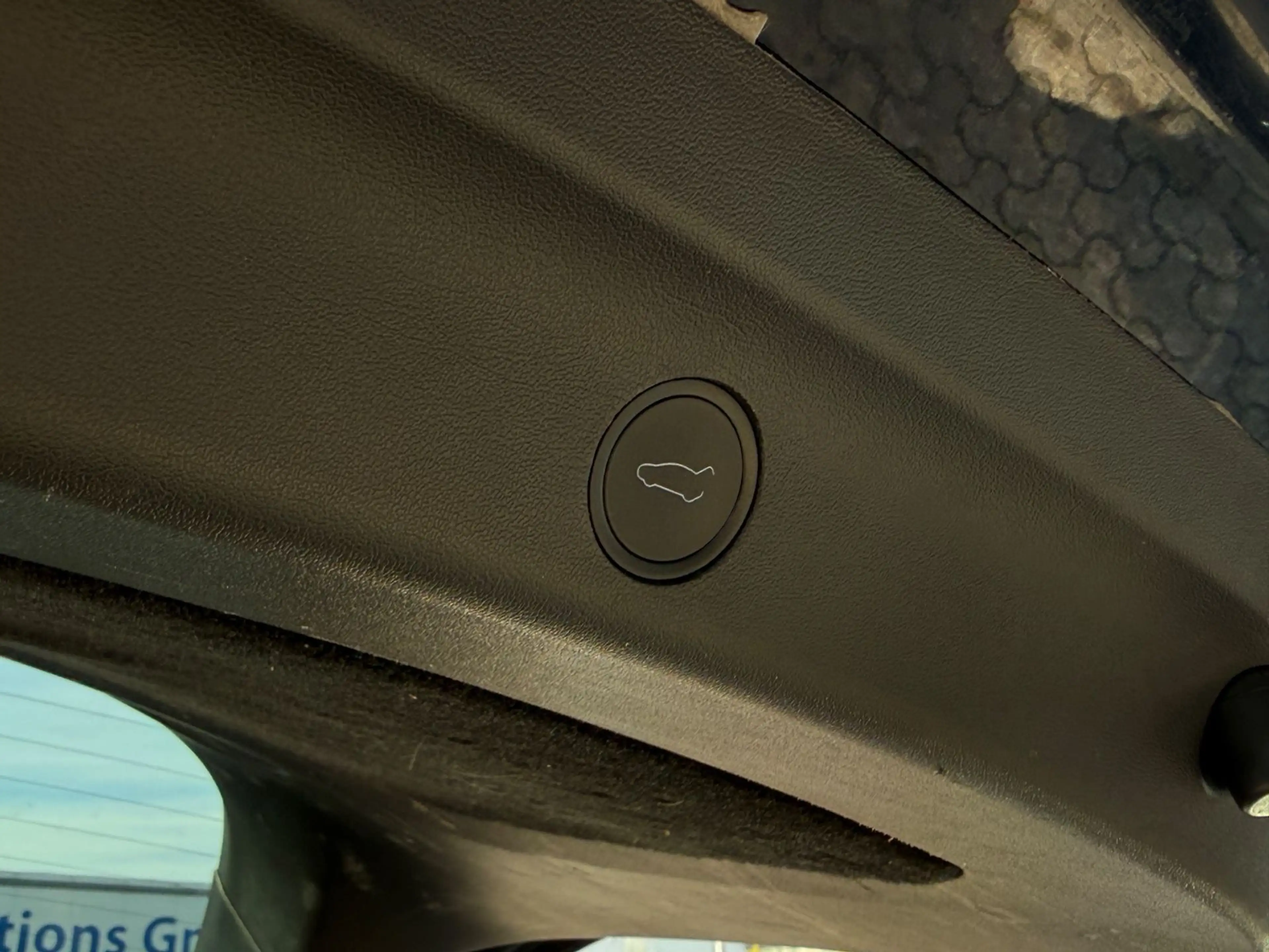 Tesla Model Y Performance Dual AWD * 1-HAND * MwSt. — photo 22