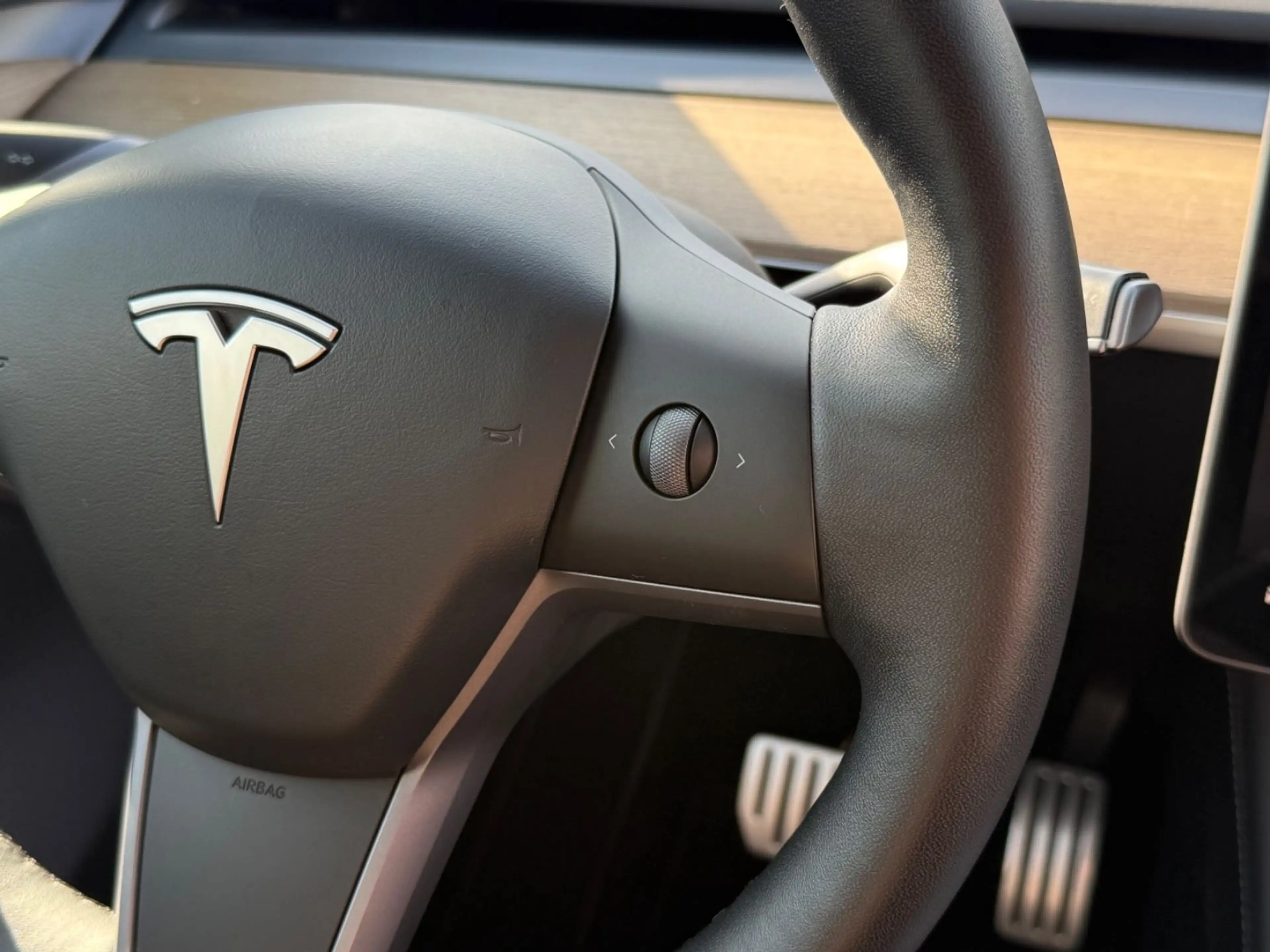 Tesla Model Y Performance Dual AWD * 1-HAND * MwSt. — photo 12