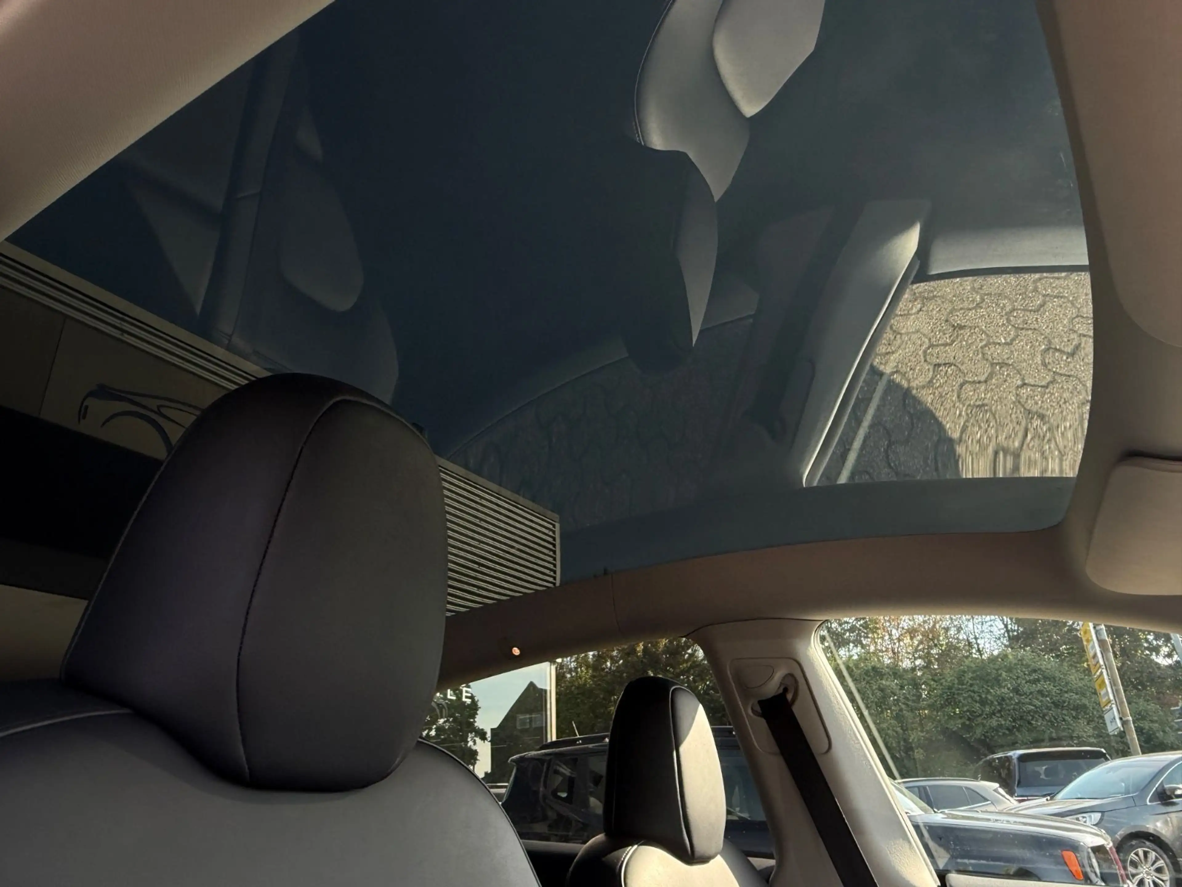 Tesla Model Y Performance Dual AWD * 1-HAND * MwSt. — photo 18