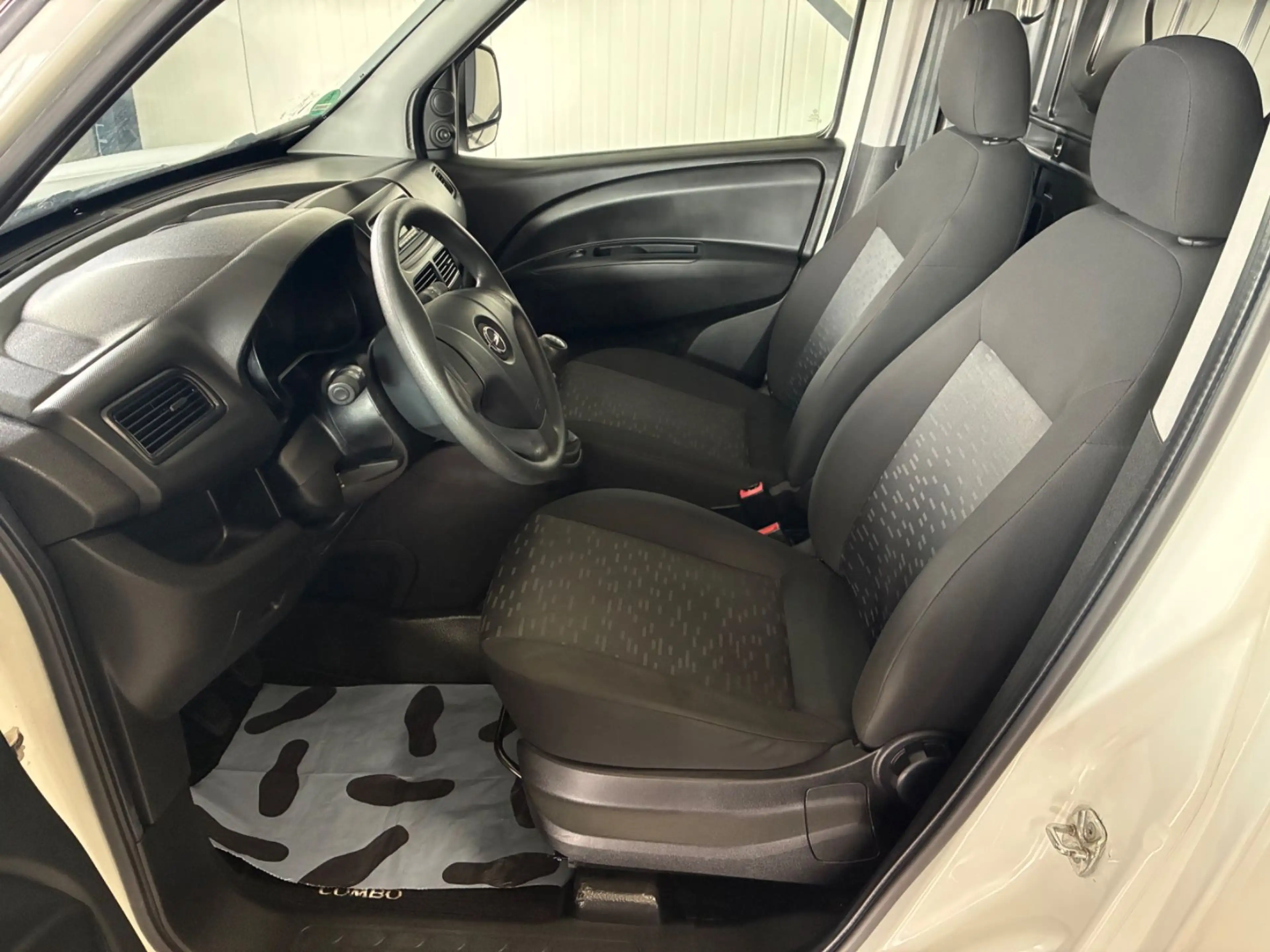 Opel Combo D Kasten 1.4 L1H1 2,2t *INSP&HU NEU/34TKM* — photo 6