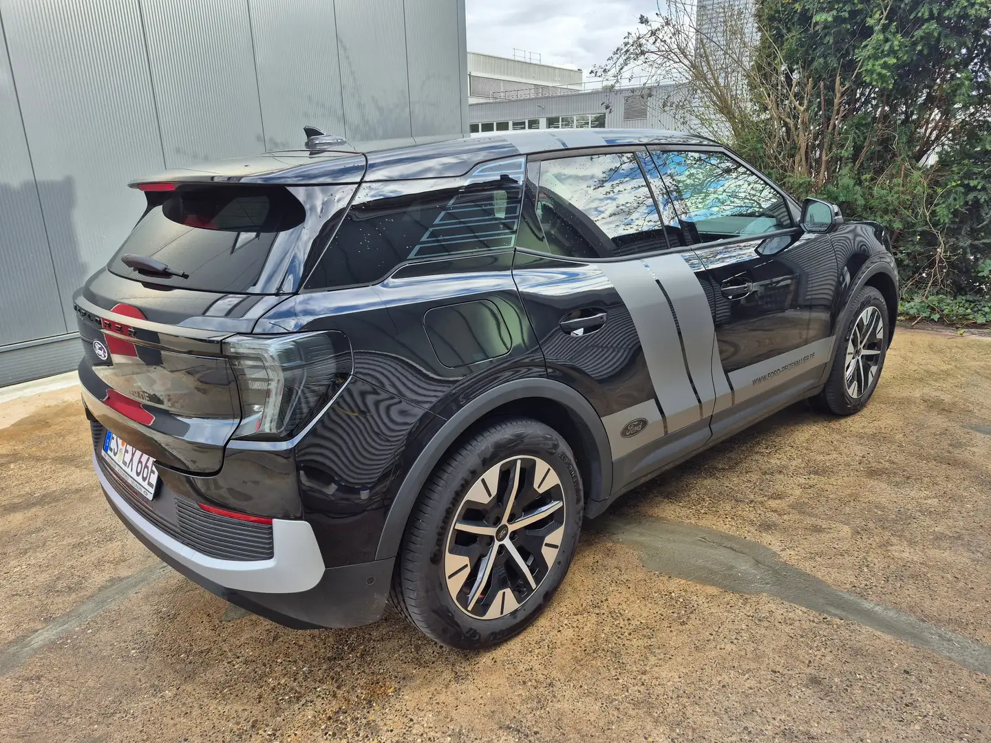 Ford Explorer Elektromotor mit Extended Range RWD 77kWh Negro - 2