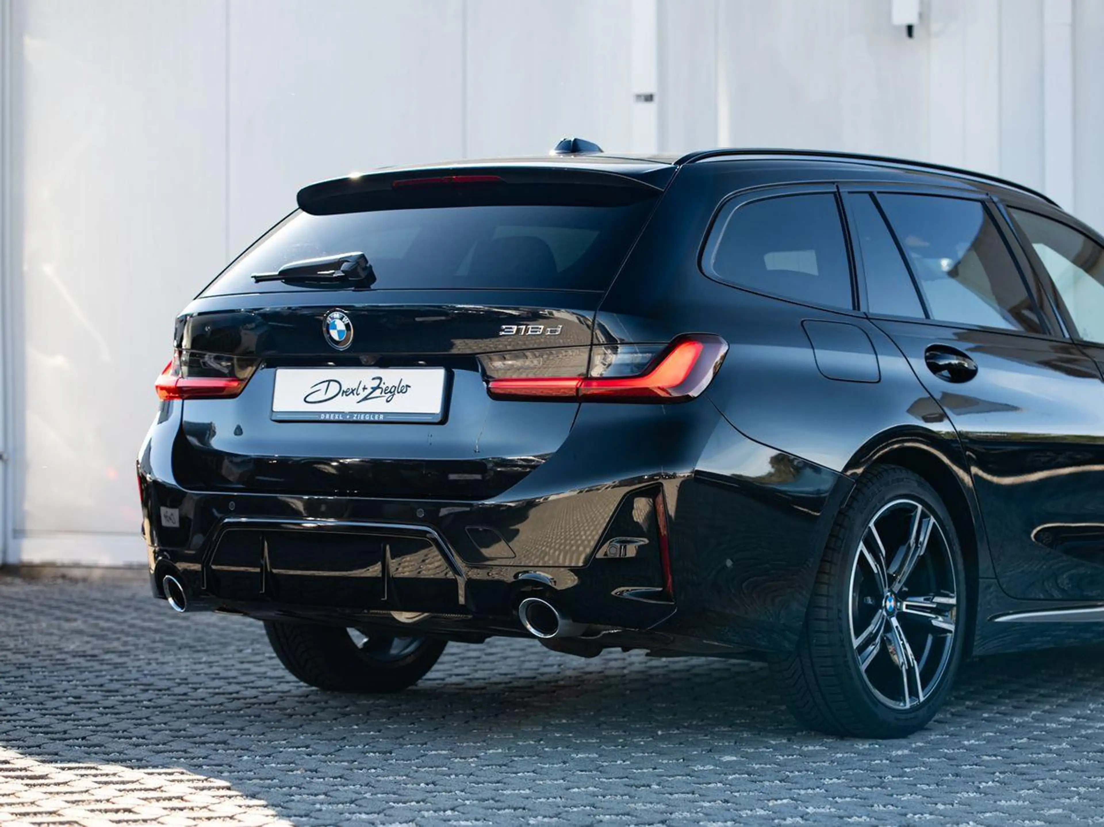 BMW 318 d Tour M-Sport AHK ACC KoZg Wireless S-Glas — photo 9