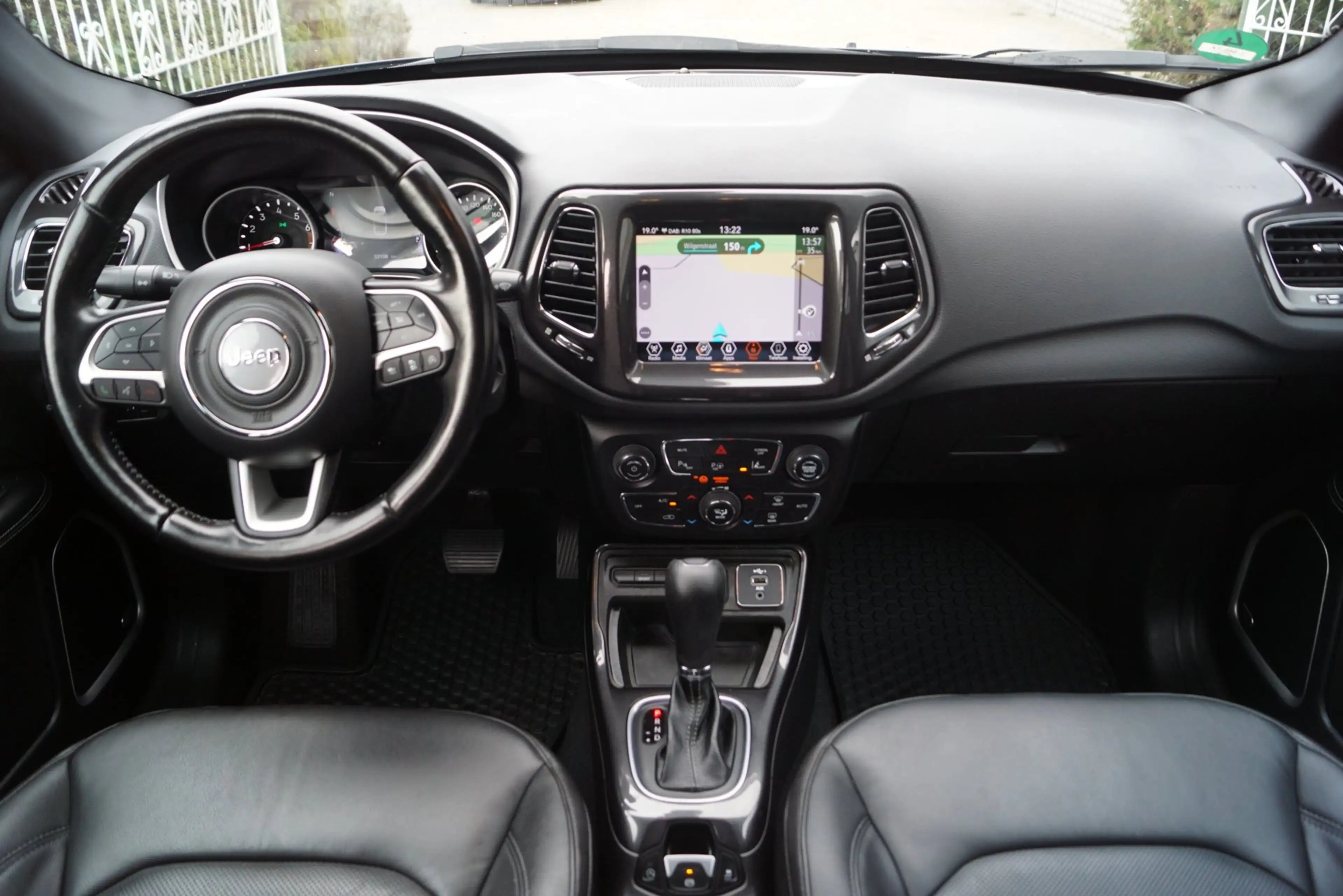 Jeep Compass 1.3T S Autom Leder Sportst Stoel/Stuurverw Navi Ca — photo 38