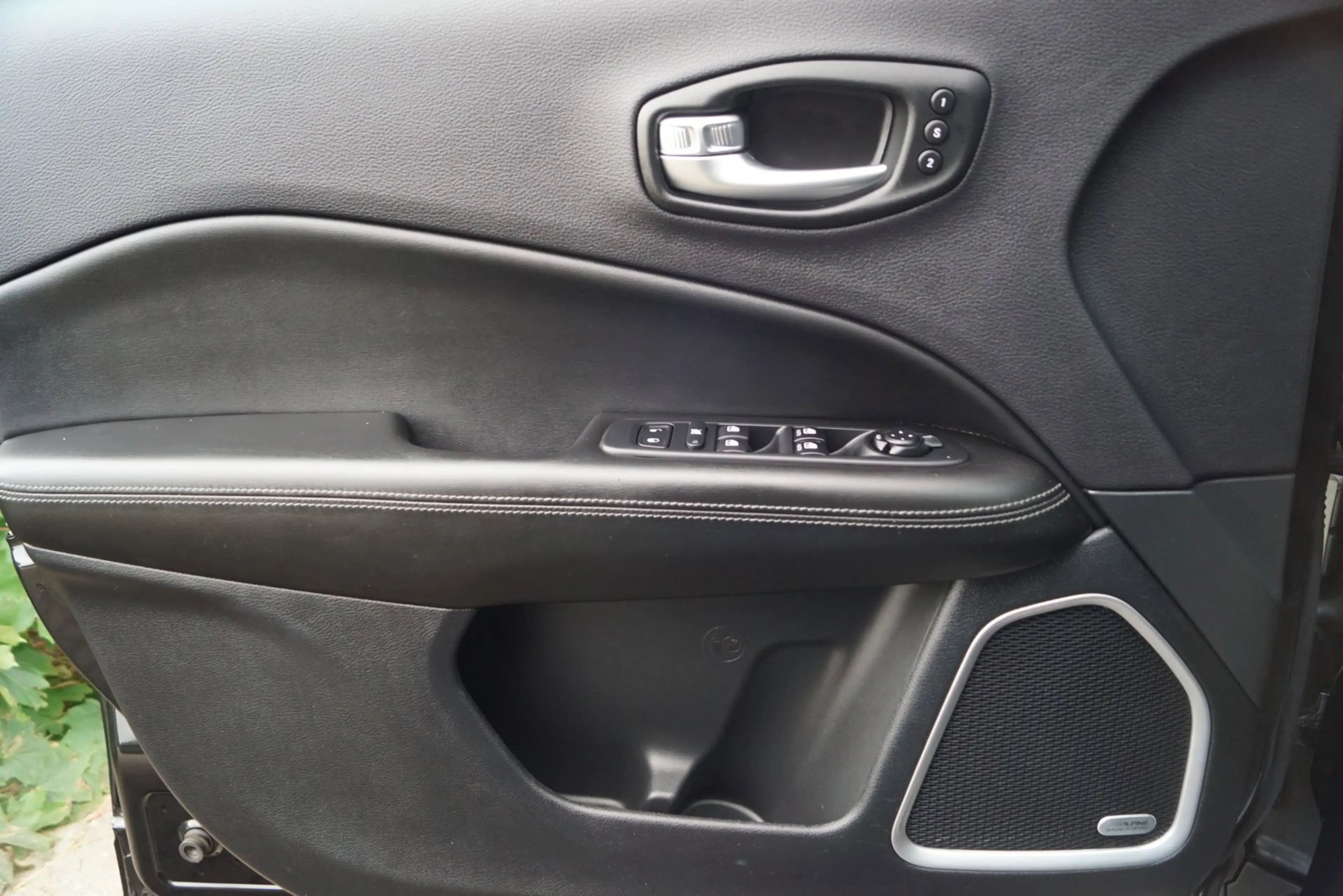 Jeep Compass 1.3T S Autom Leder Sportst Stoel/Stuurverw Navi Ca — photo 23