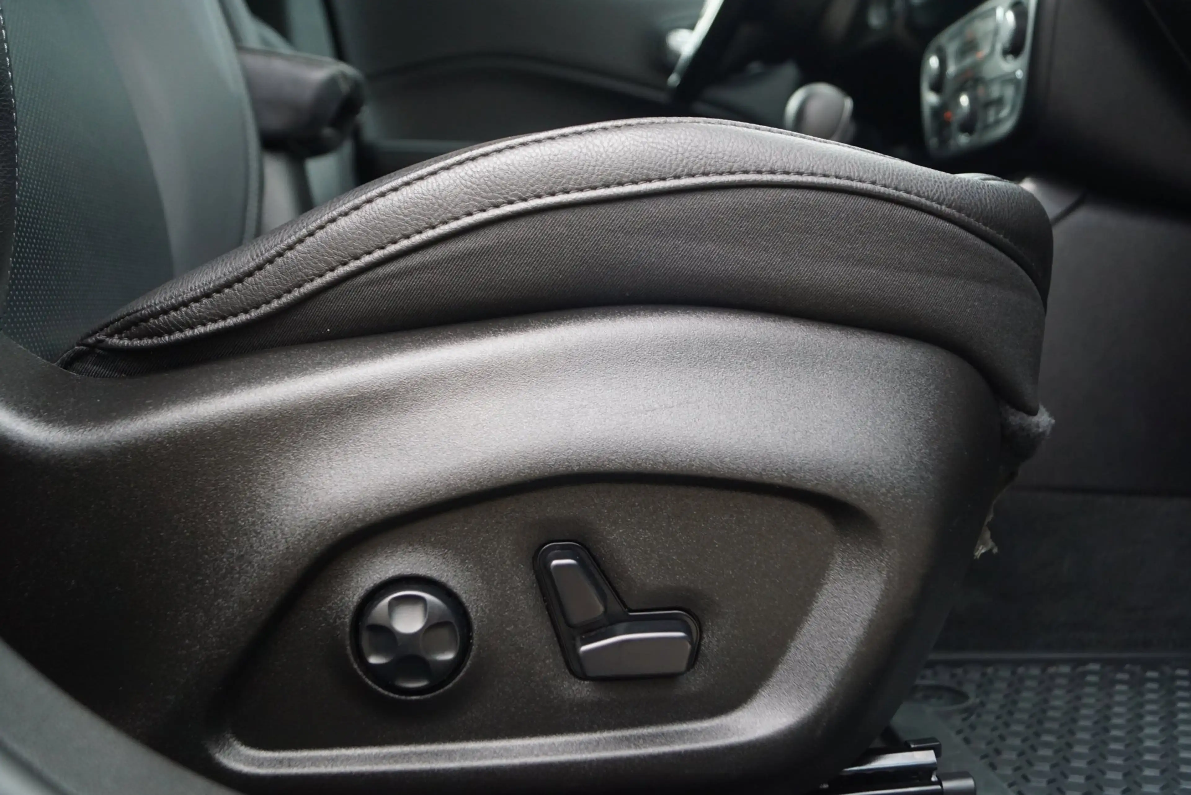 Jeep Compass 1.3T S Autom Leder Sportst Stoel/Stuurverw Navi Ca — photo 29
