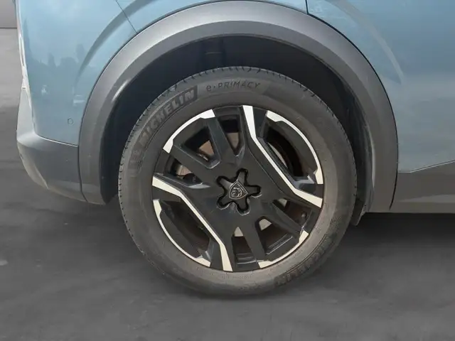 Peugeot 3008 view 17