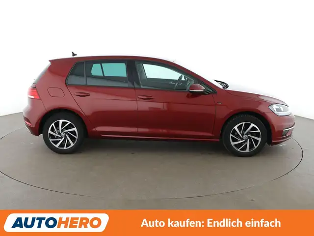 Volkswagen Golf view 7