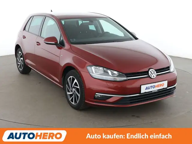 Volkswagen Golf view 8