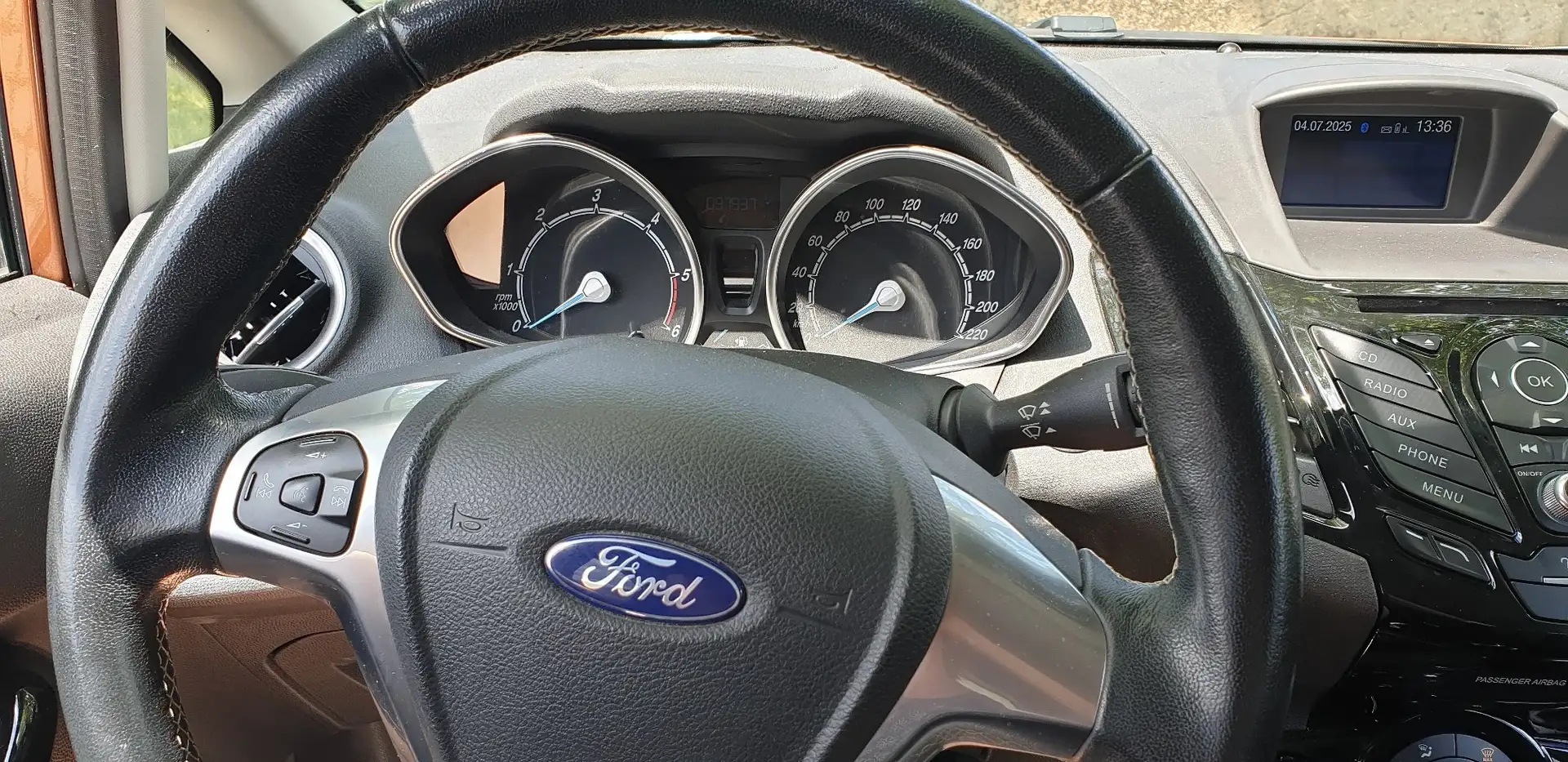 Ford Fiesta Fiesta 1.5 TDCi Titanium Braun - 2
