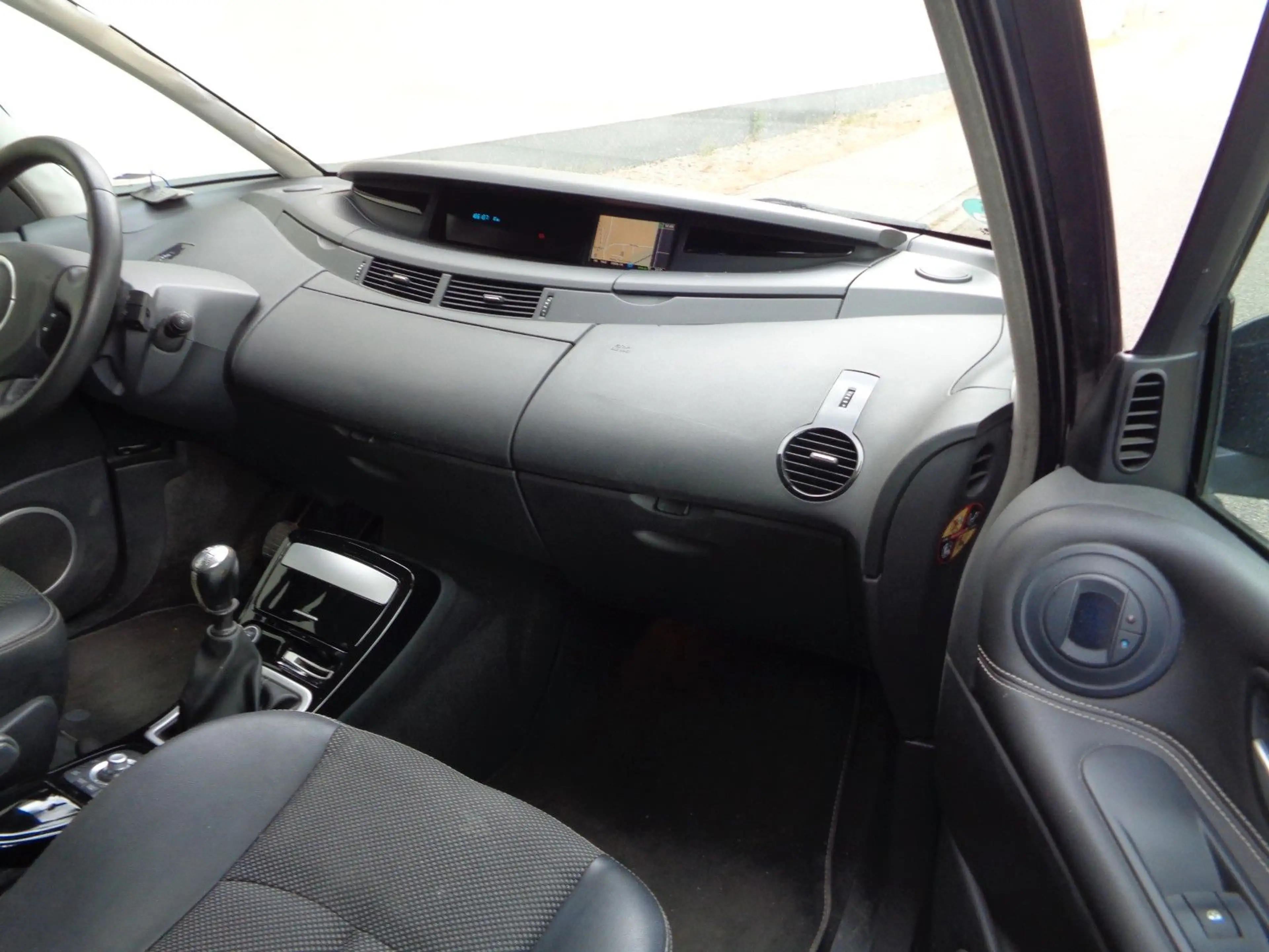 Renault Espace IV Celsium 2,0 110 kW dCi /6 Sitze — photo 14