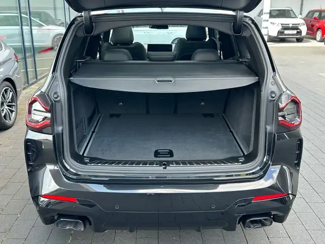 BMW X3 M view 8