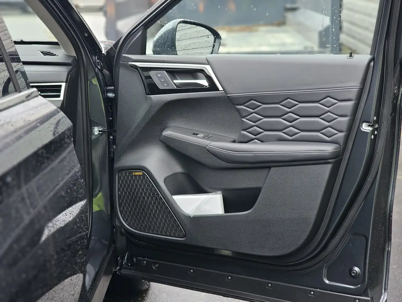 Mitsubishi Outlander снимка Mitsubishi Outlander
