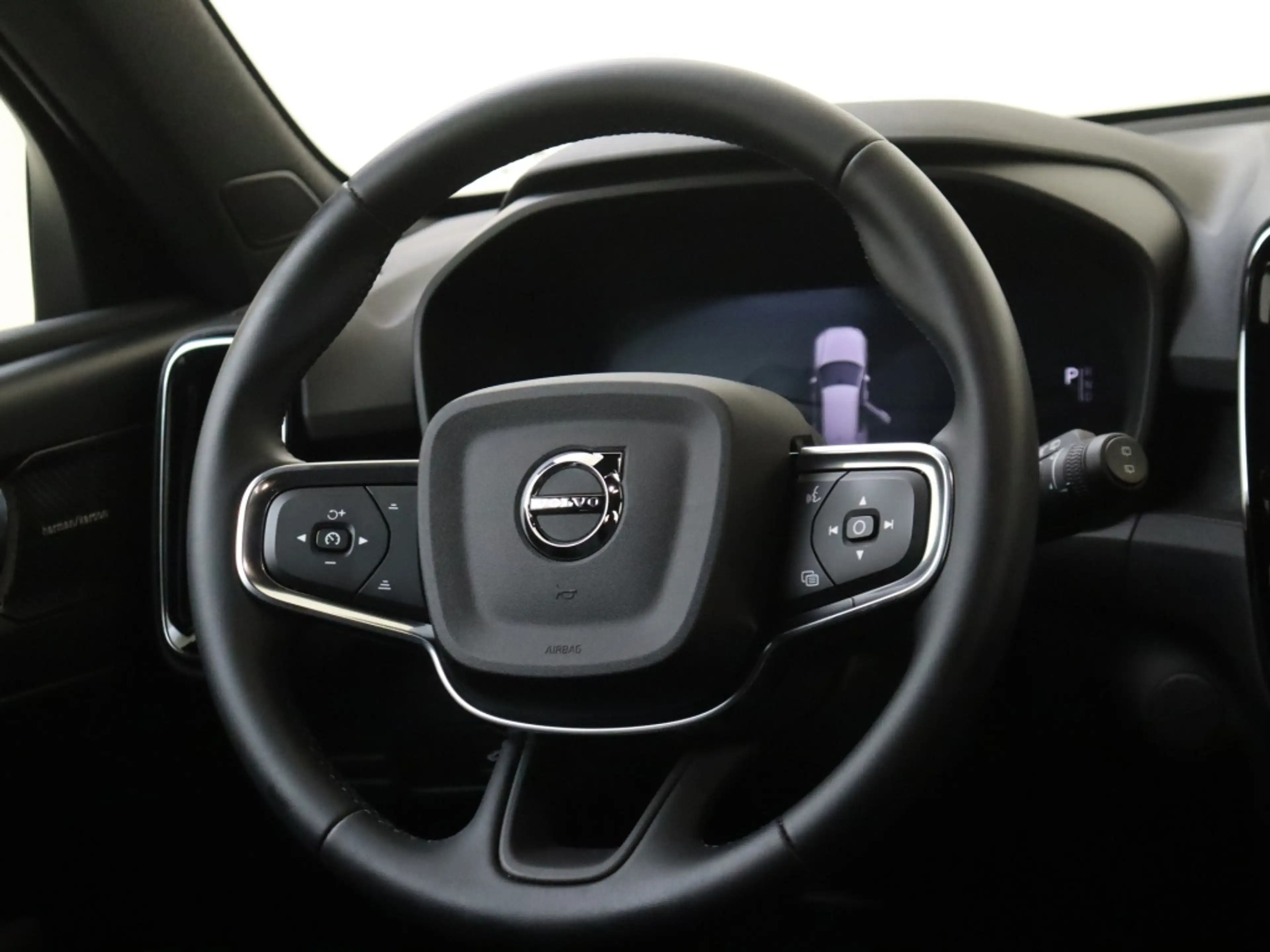Volvo EX40 Extend. Plus Black Ed. 82kWh | 20" Velgen | Getint — photo 11