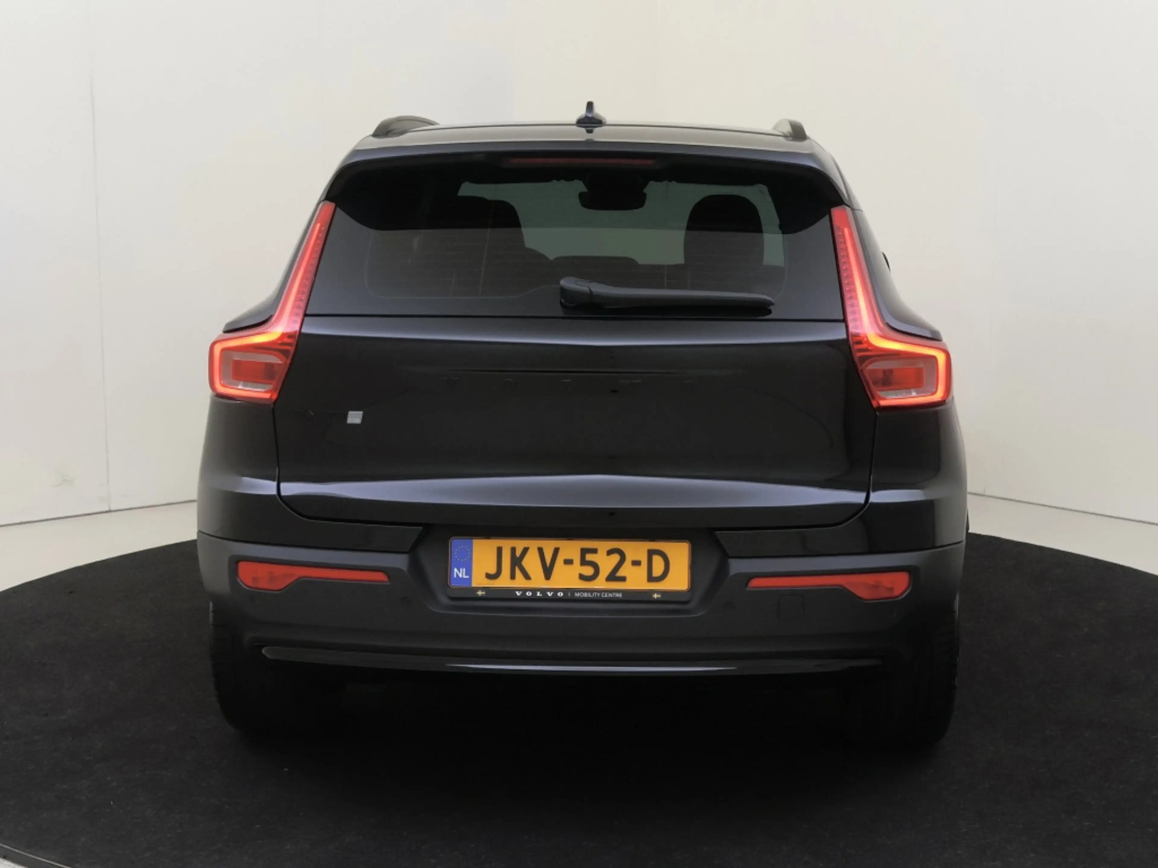 Volvo EX40 Extend. Plus Black Ed. 82kWh | 20" Velgen | Getint — photo 5