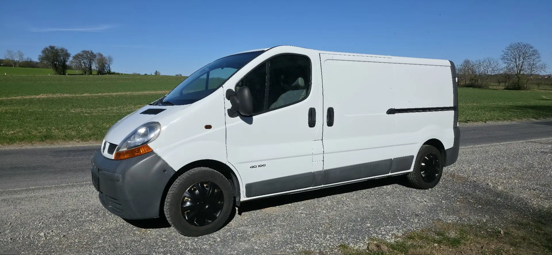 Renault Trafic 1,9 dCi, 115Tkm Weiß - 1