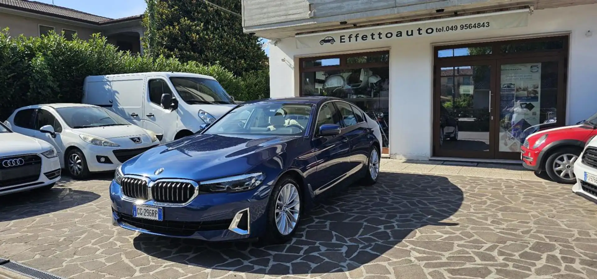 BMW 520 d 48V Luxury MOTORENUOVO Blauw - 1