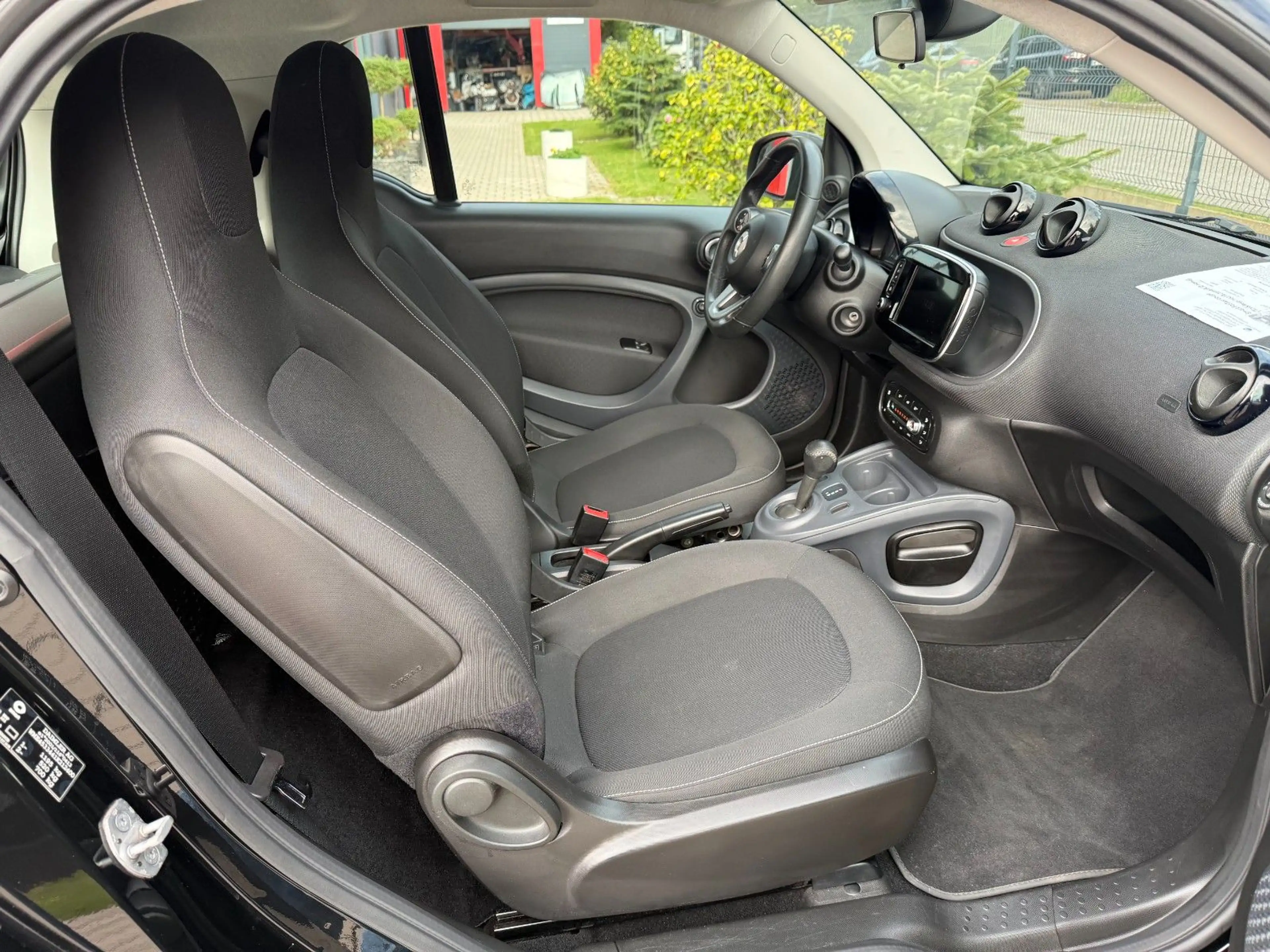 smart forTwo coupe (Tüv&Insp.neu/Automatik/2 Hand) — photo 9