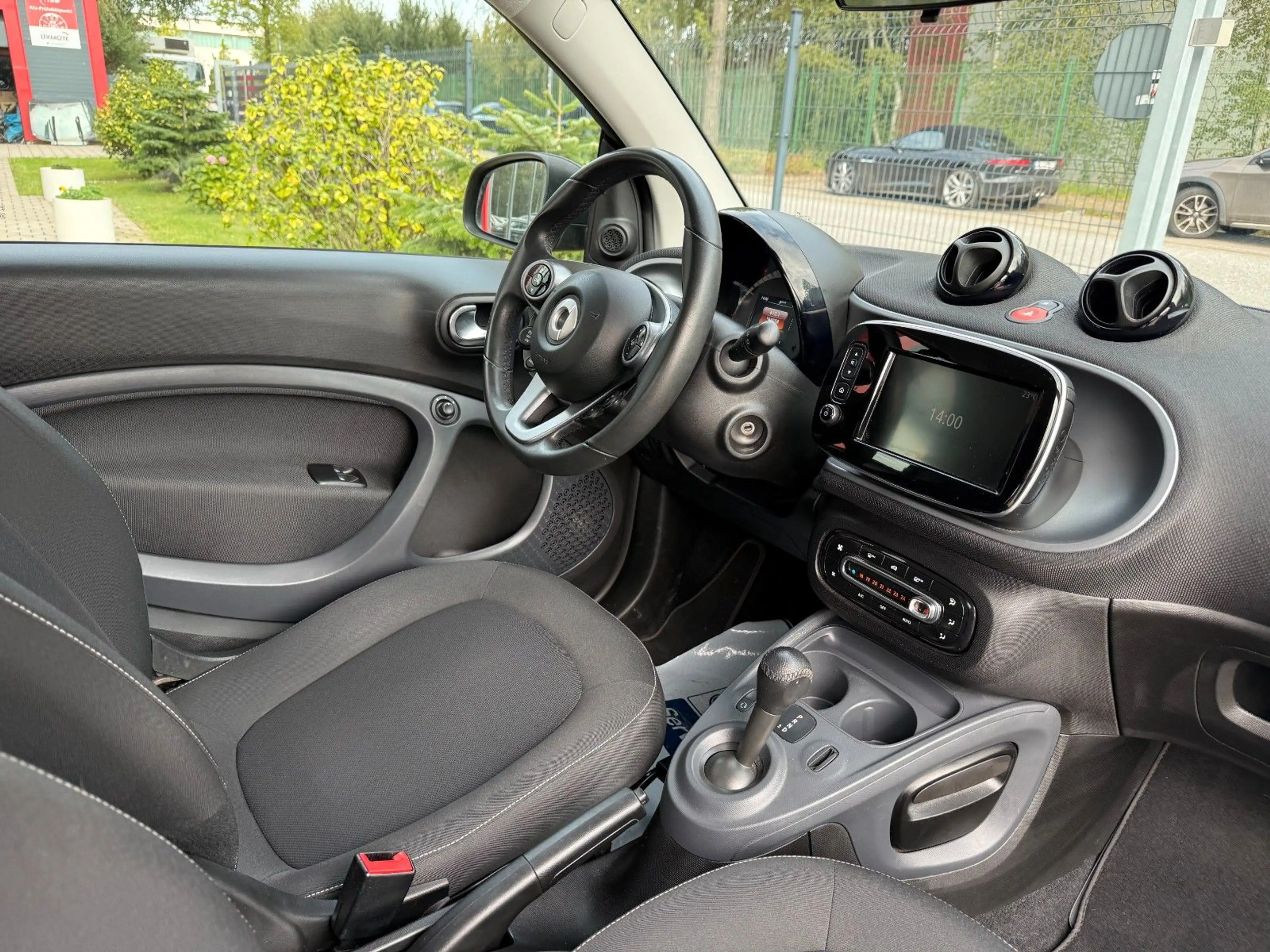 smart forTwo coupe (Tüv&Insp.neu/Automatik/2 Hand) — photo 8