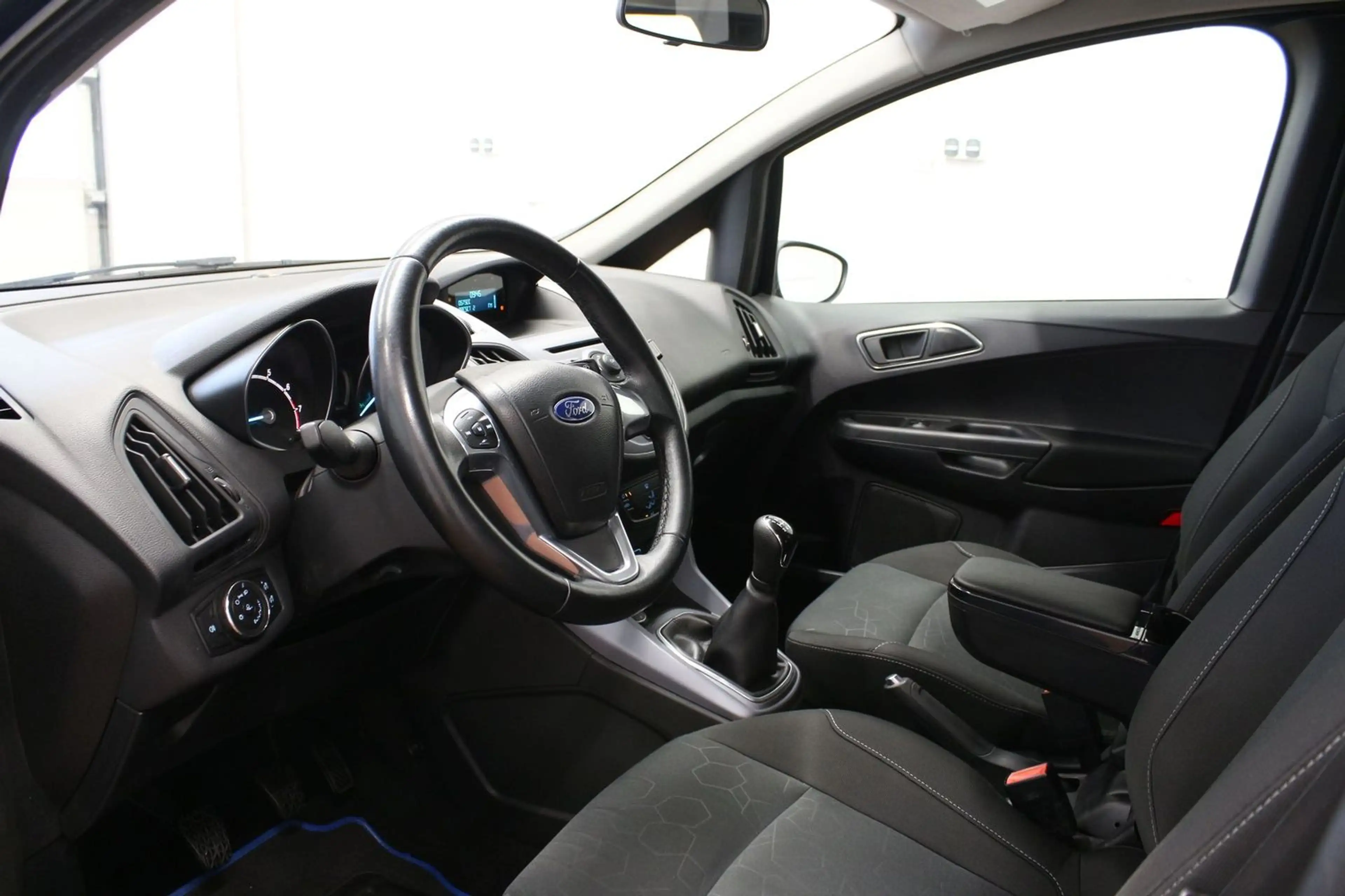 Ford B-Max Trend Klimaanlage — photo 9