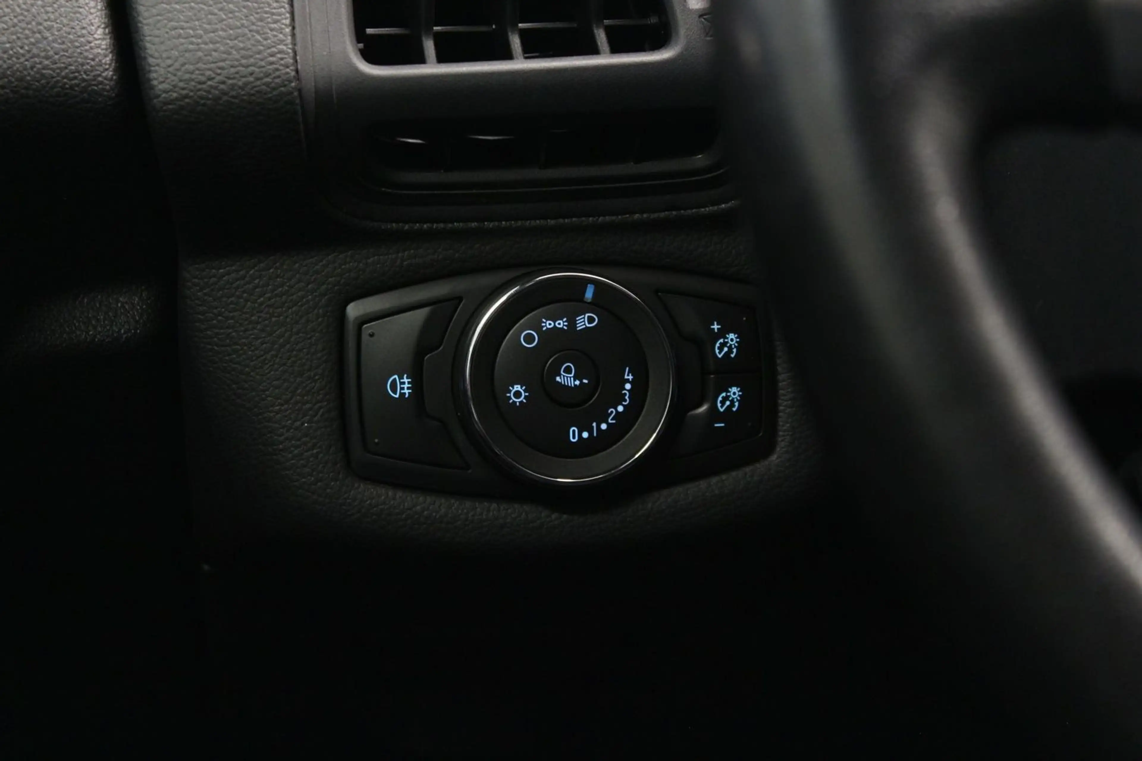 Ford B-Max Trend Klimaanlage — photo 7