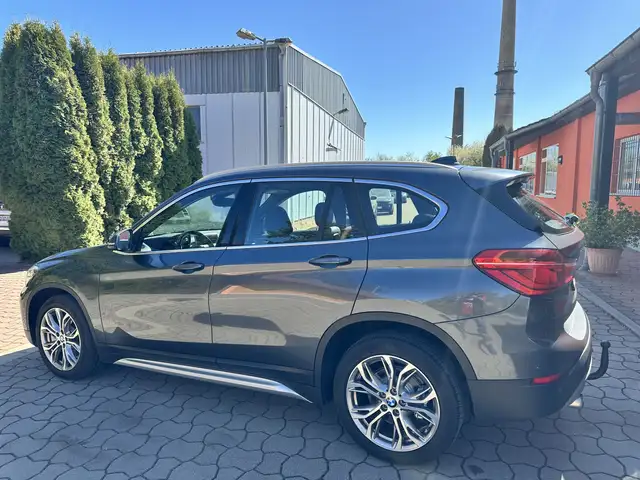 BMW X1 view 6