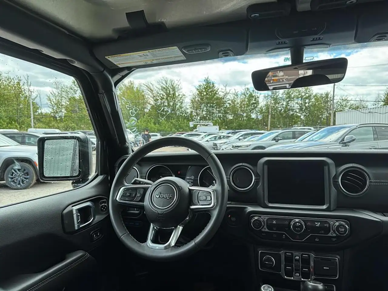 Jeep Wrangler снимка Jeep Wrangler