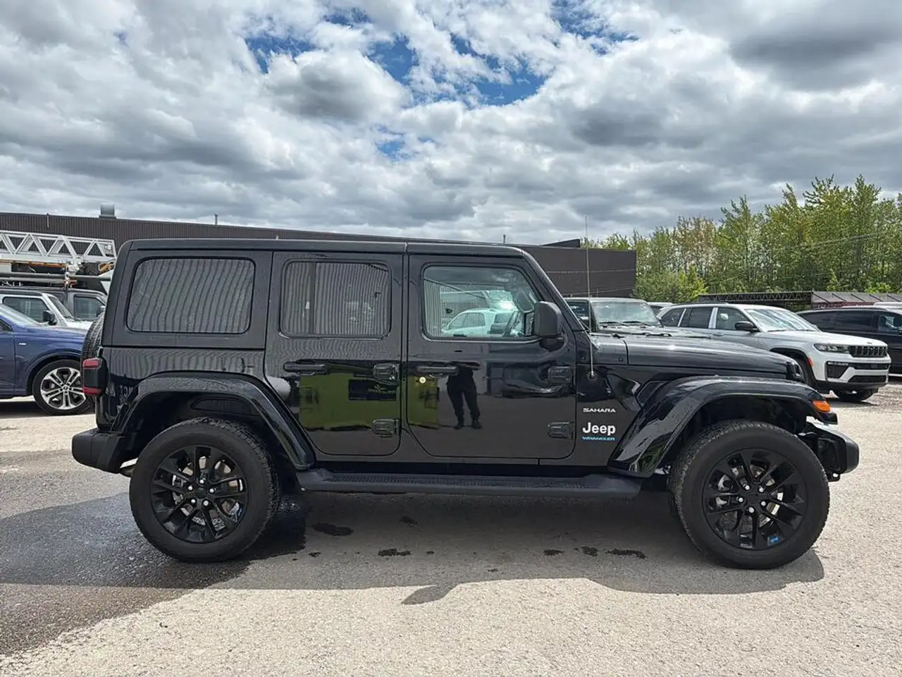 Jeep Wrangler снимка Jeep Wrangler