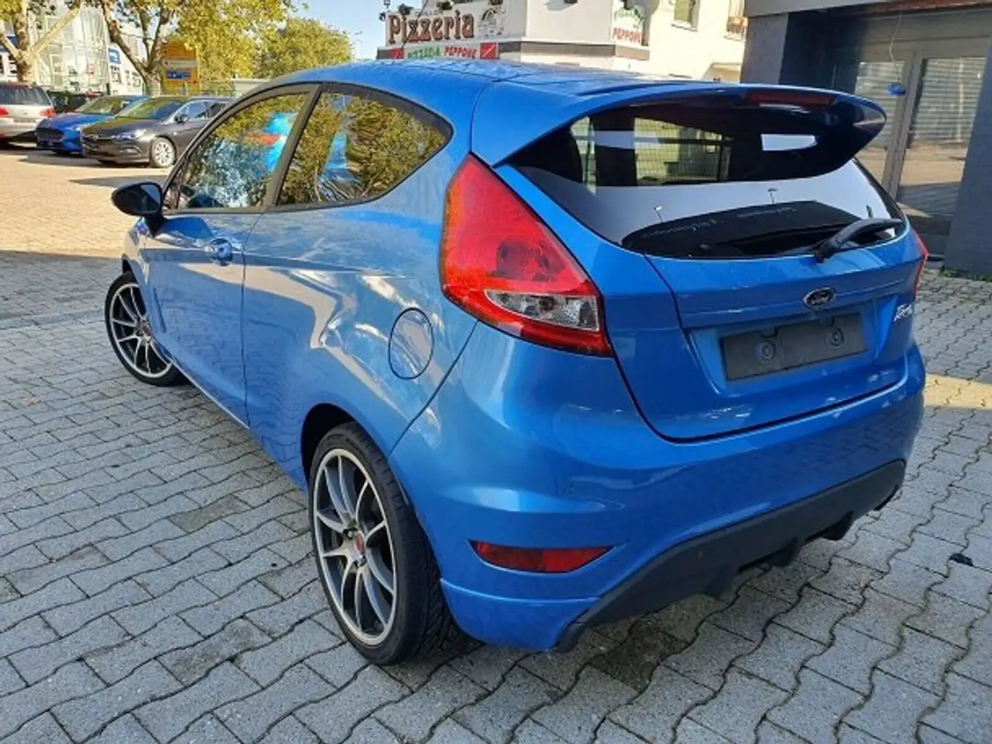 Ford Fiesta 1.4 Sport Blau - 2